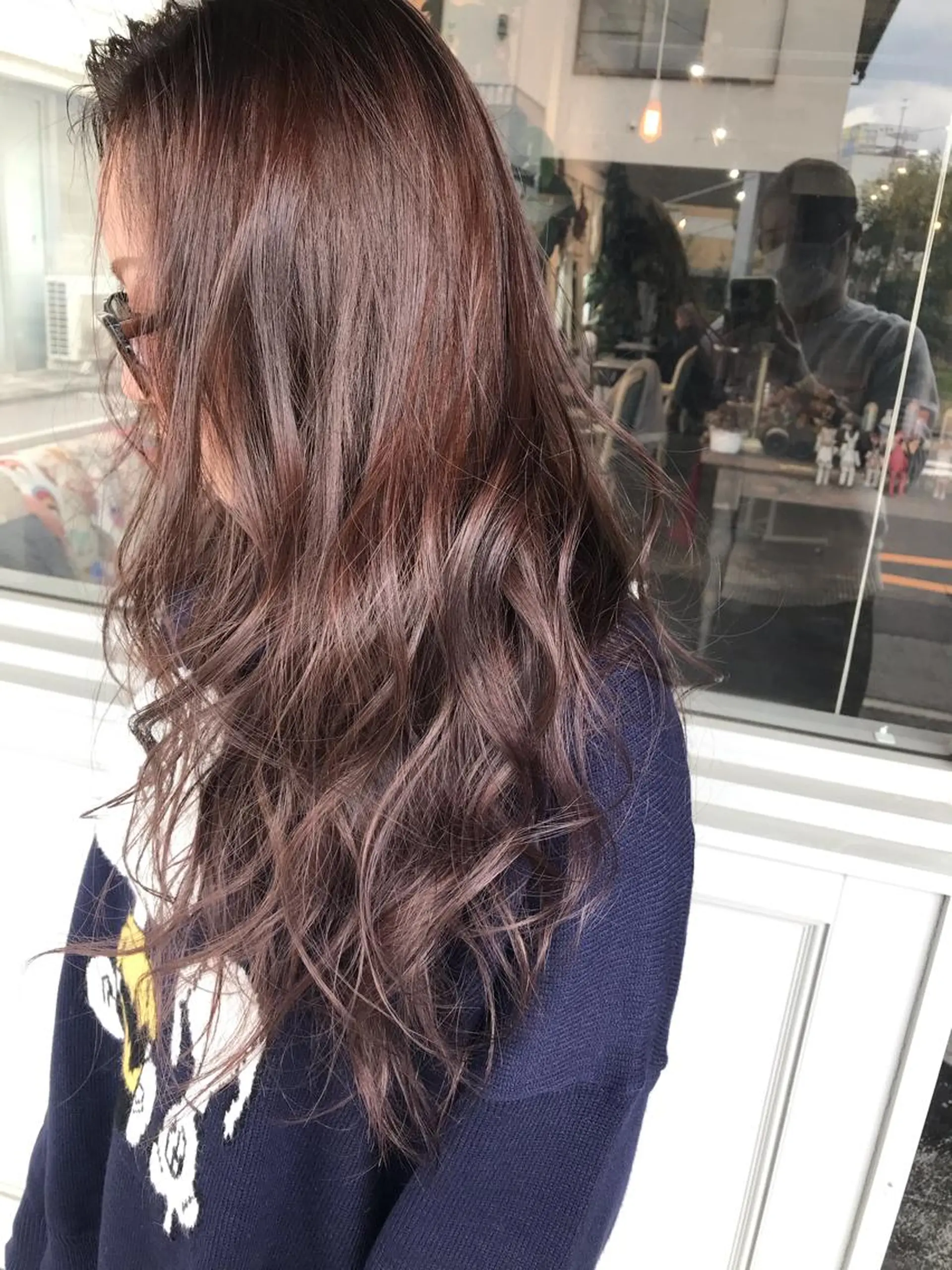 ロング カラー ヘアアレンジ お団子ヘア 切りっぱなしボブ バレイヤージュ ブリーチ デザインカラー Mariana/ 鶴原-ハイライトのヘアスタイル