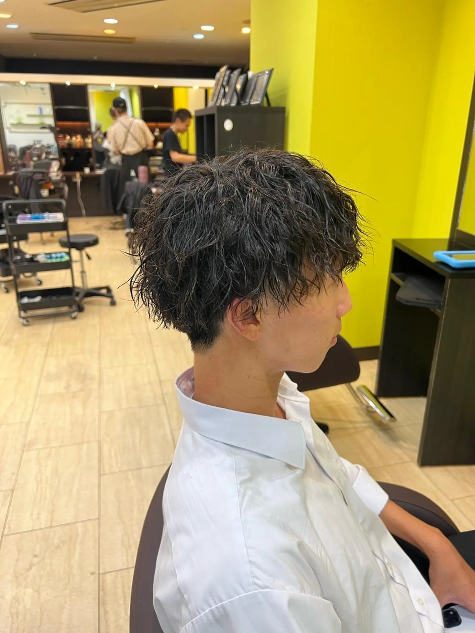 ショート パーマ ヘアアレンジ メンズ メンズパーマ ツイストスパイラルパーマ スパイラルパーマ カット パーマ ハイトーン／パーマ 特化平田のヘアスタイル