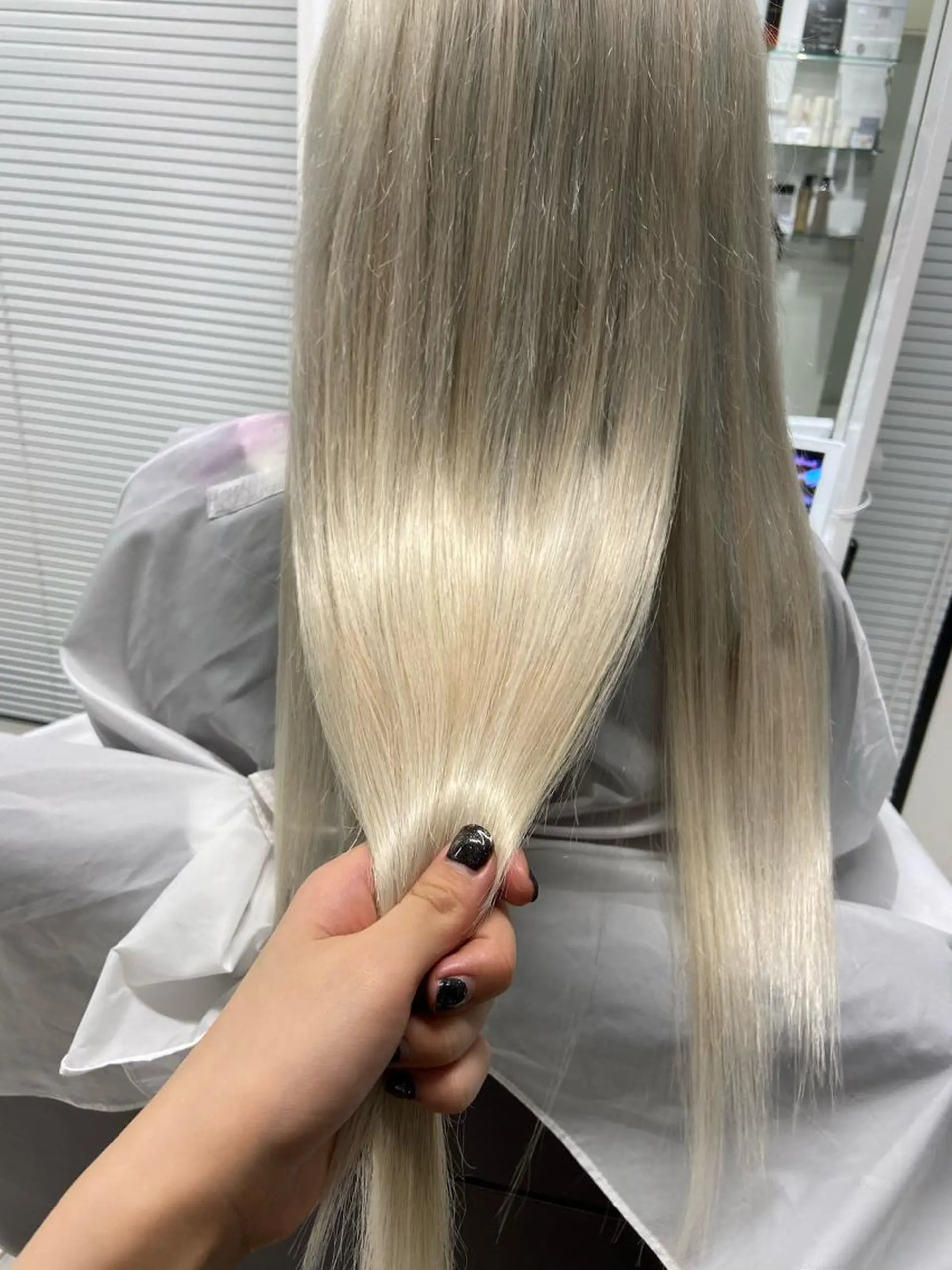 ロング エクステ ロング Amelie所属・Amelie yunのヘアスタイル