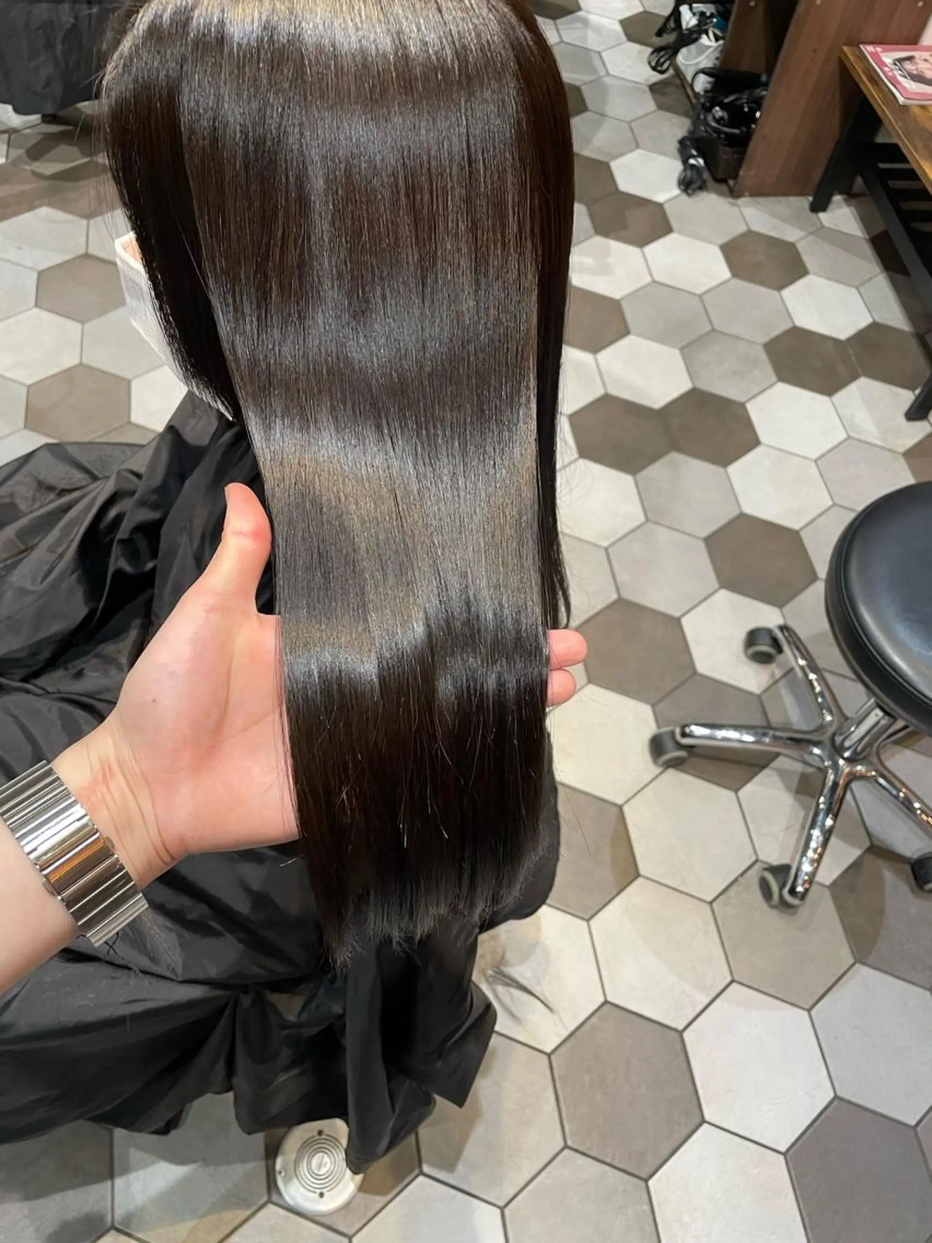 ロング カット 縮毛矯正 トリートメント 髪質改善、縮毛矯正 酸性縮毛矯正のヘアスタイル
