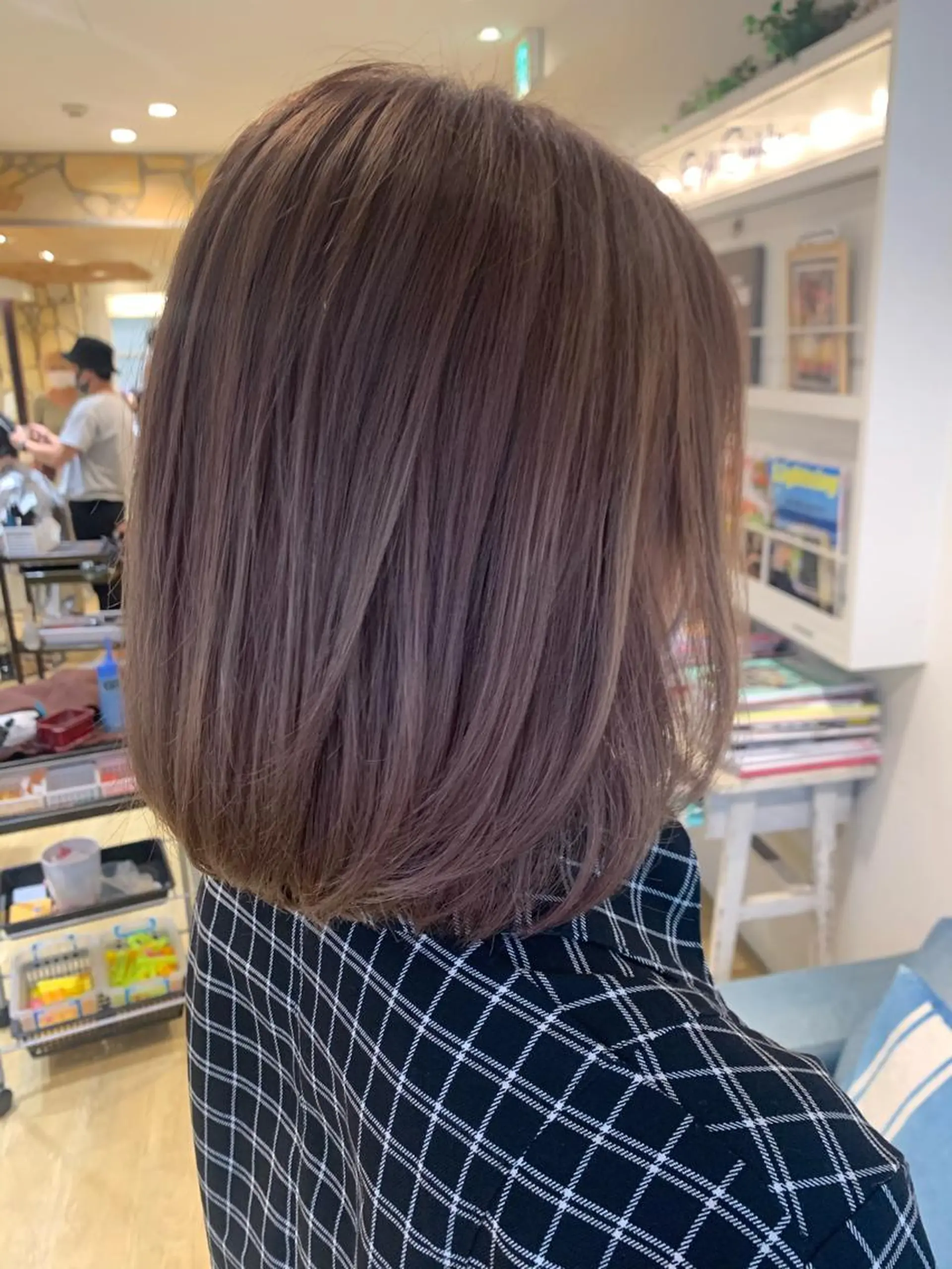 ミディアム カット ヘアカラー 渋谷ハイトーン/ デザインカラー阿部のヘアスタイル
