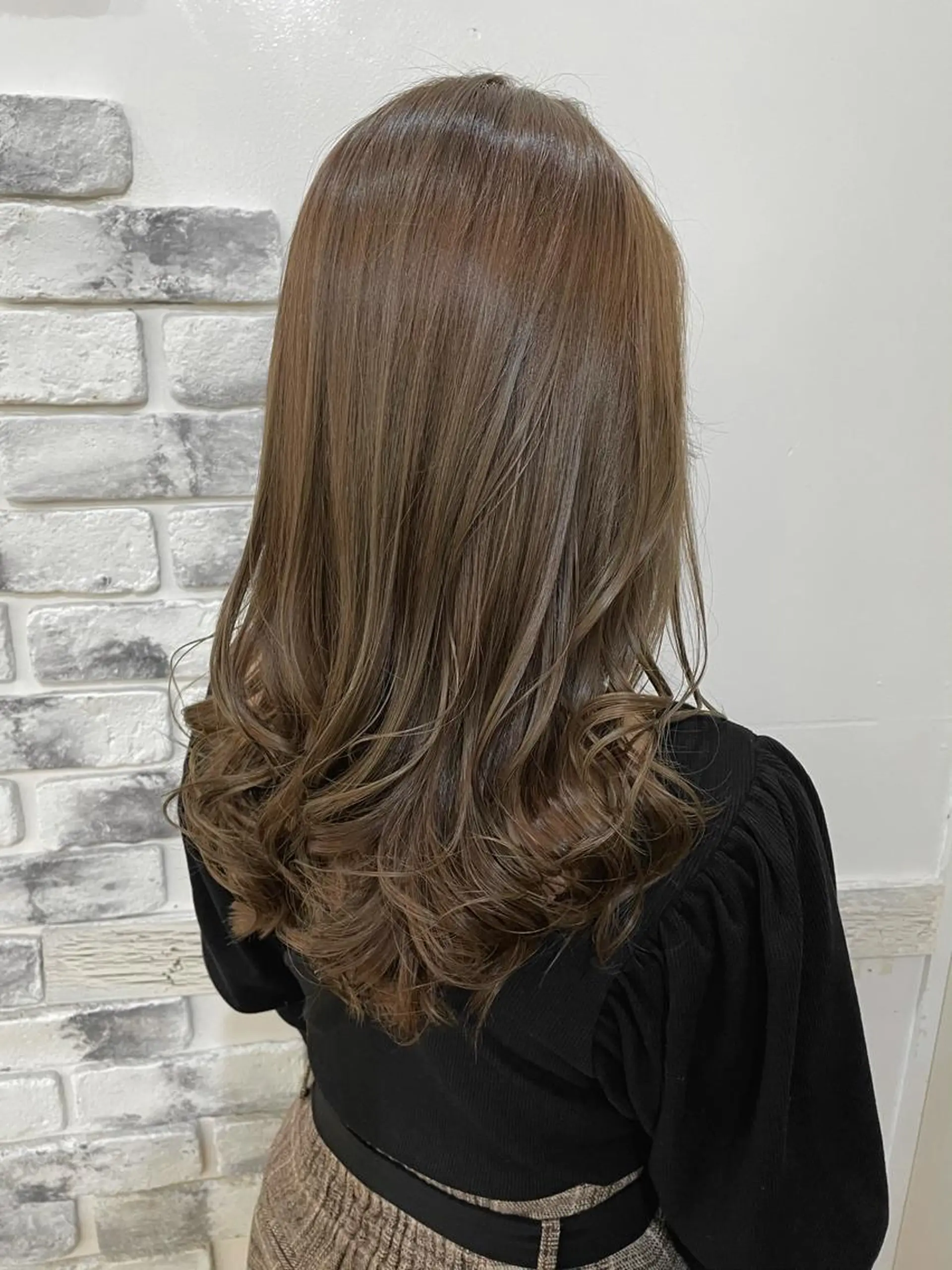 カラー ベージュカラー オリーブベージュ ヘアカラー トリートメント 後藤 陽花子のヘアスタイル