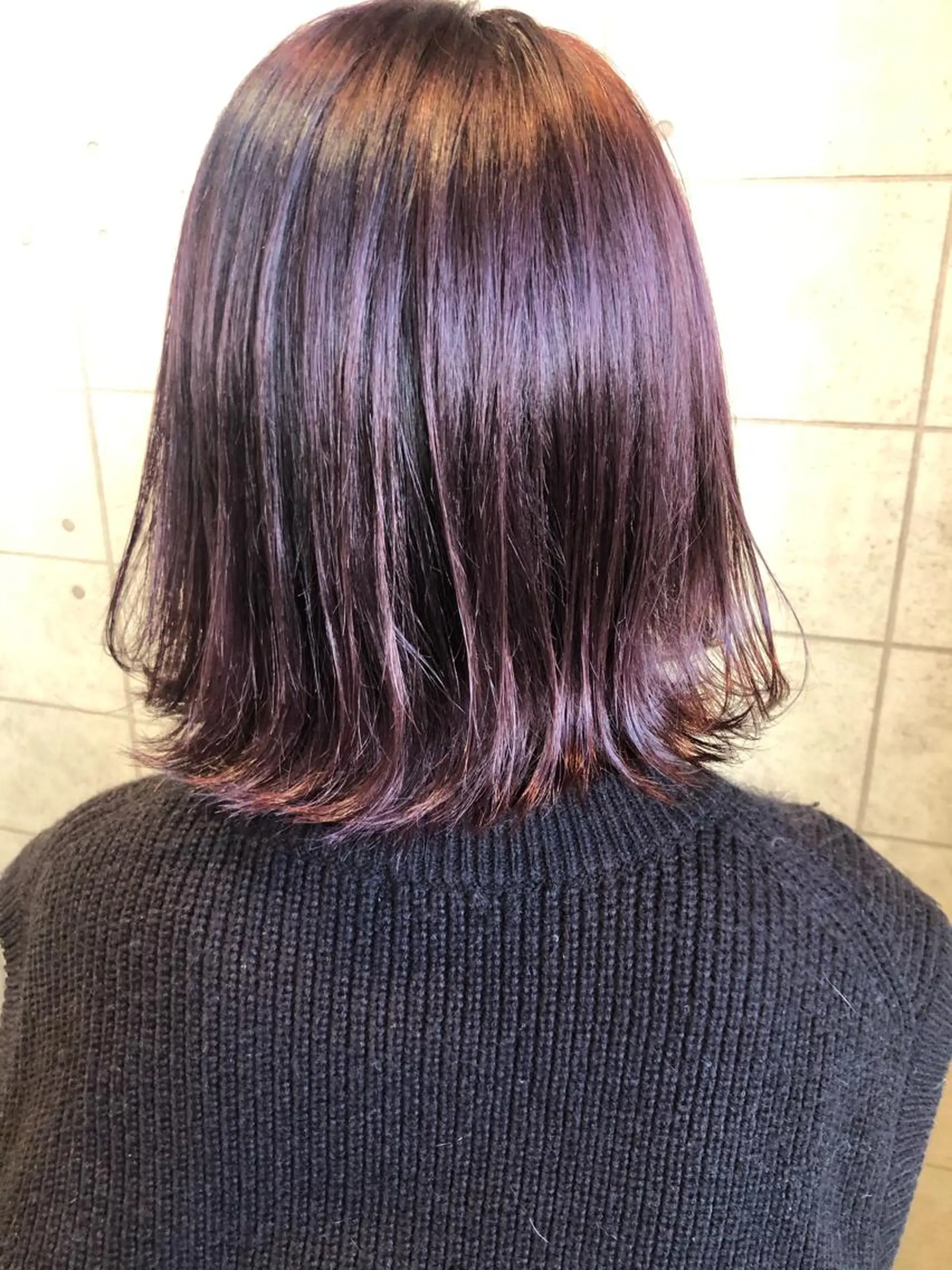 ショート カラー パープルカラー 西本 夏美のヘアスタイル