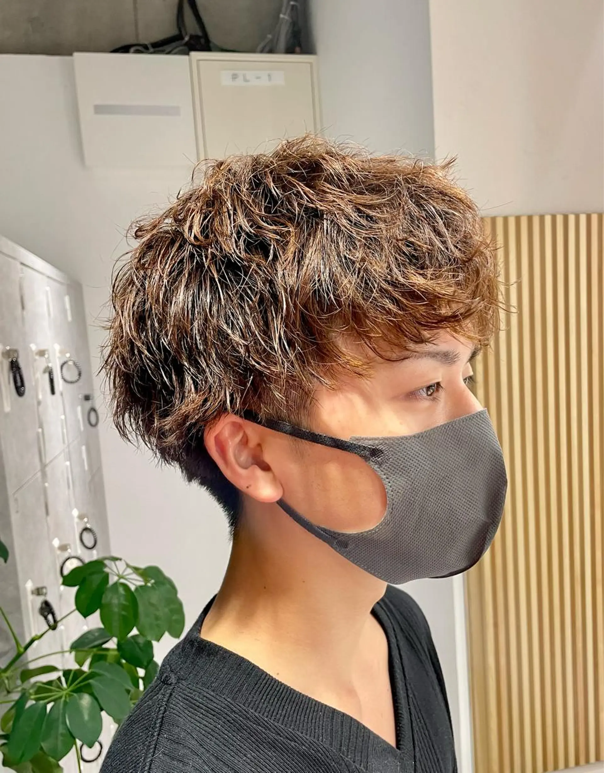 ショート パーマ メンズ カット ヘアカラー メンズ＆スパ特化 takumiのヘアスタイル