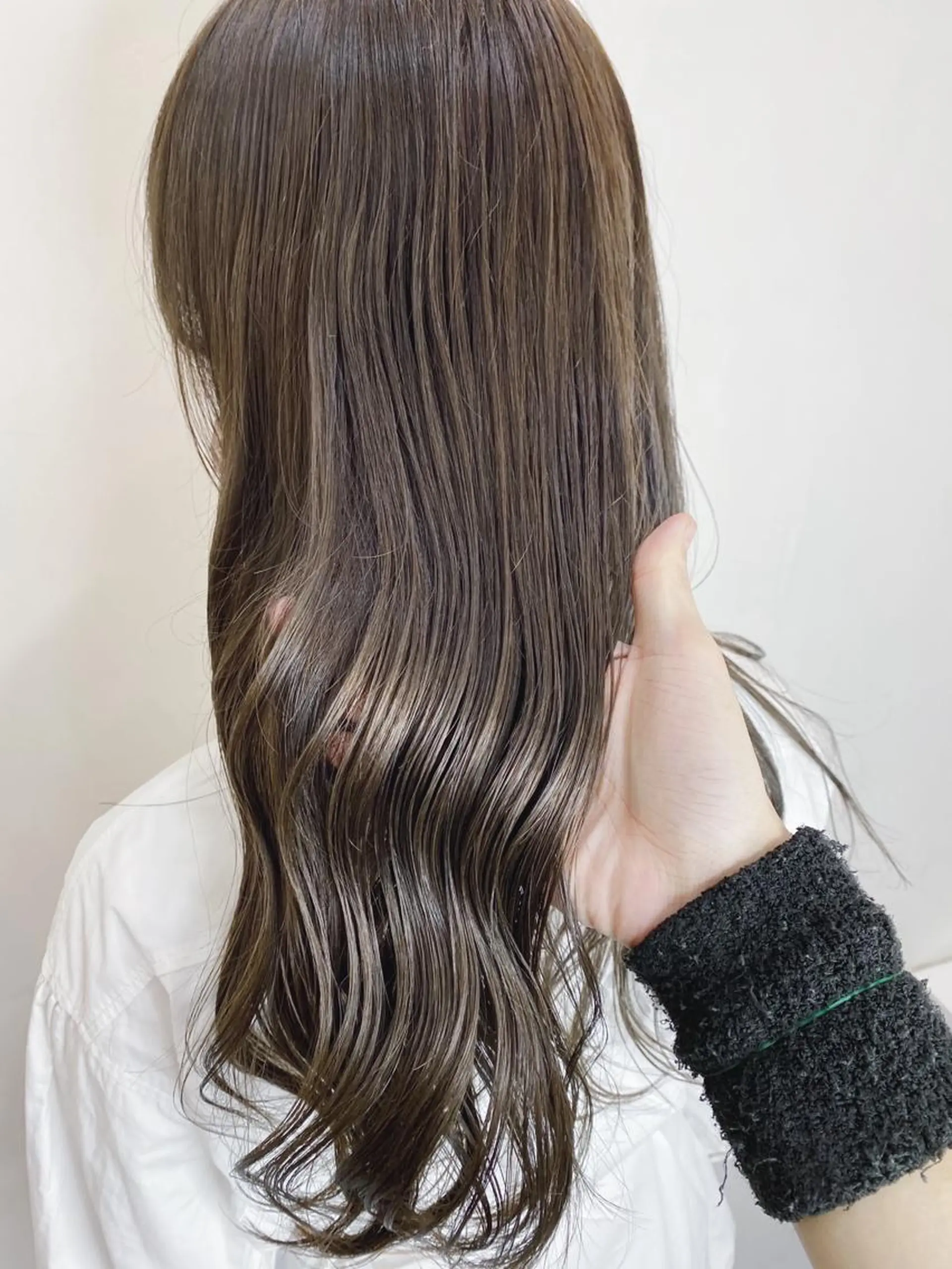 セミロング カラー ヘアカラー トリートメント 艶髪レイヤー屋さん 大澤竜馬のヘアスタイル