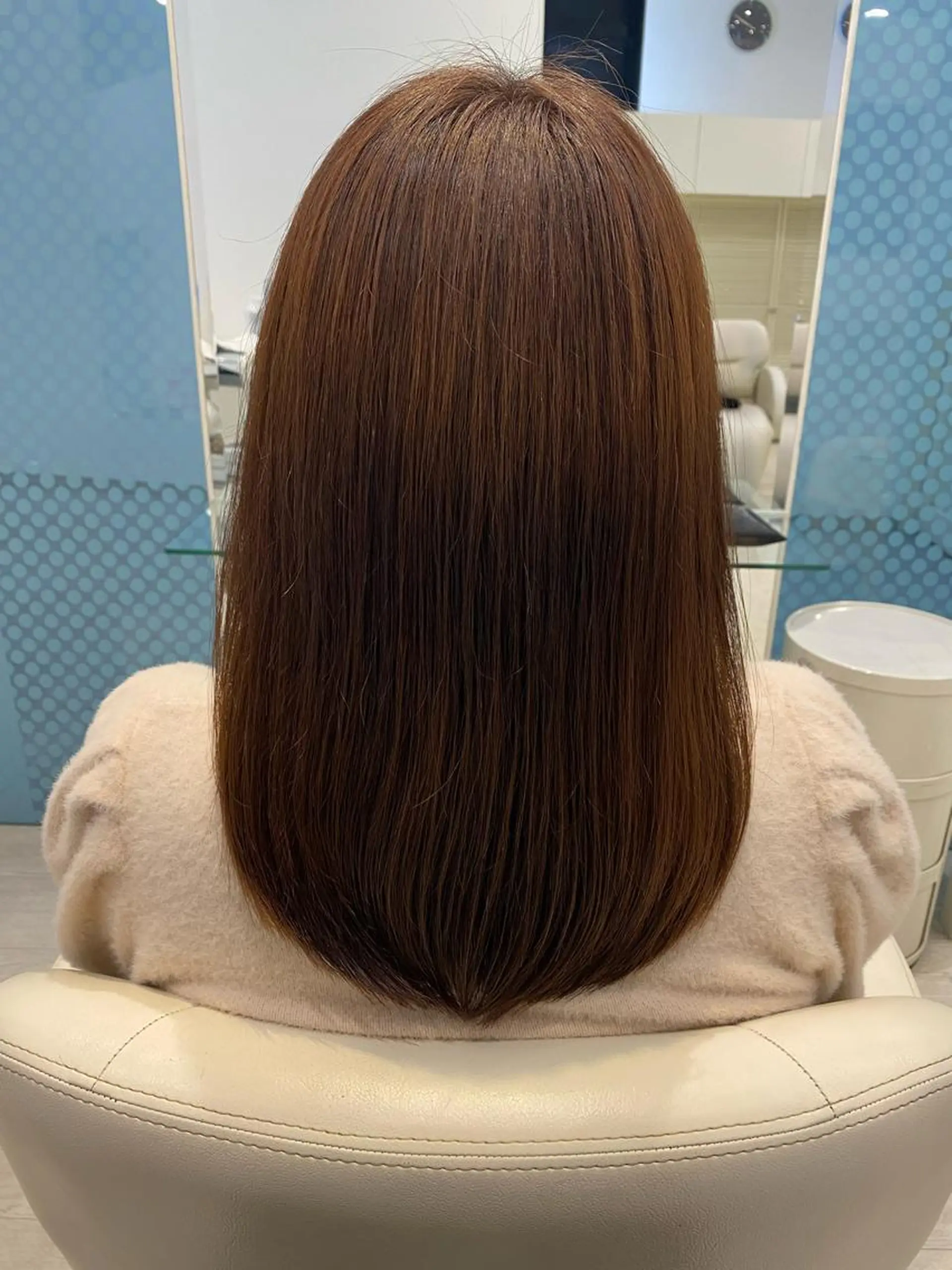 ミディアム カラー 鈴木 真悠のヘアスタイル