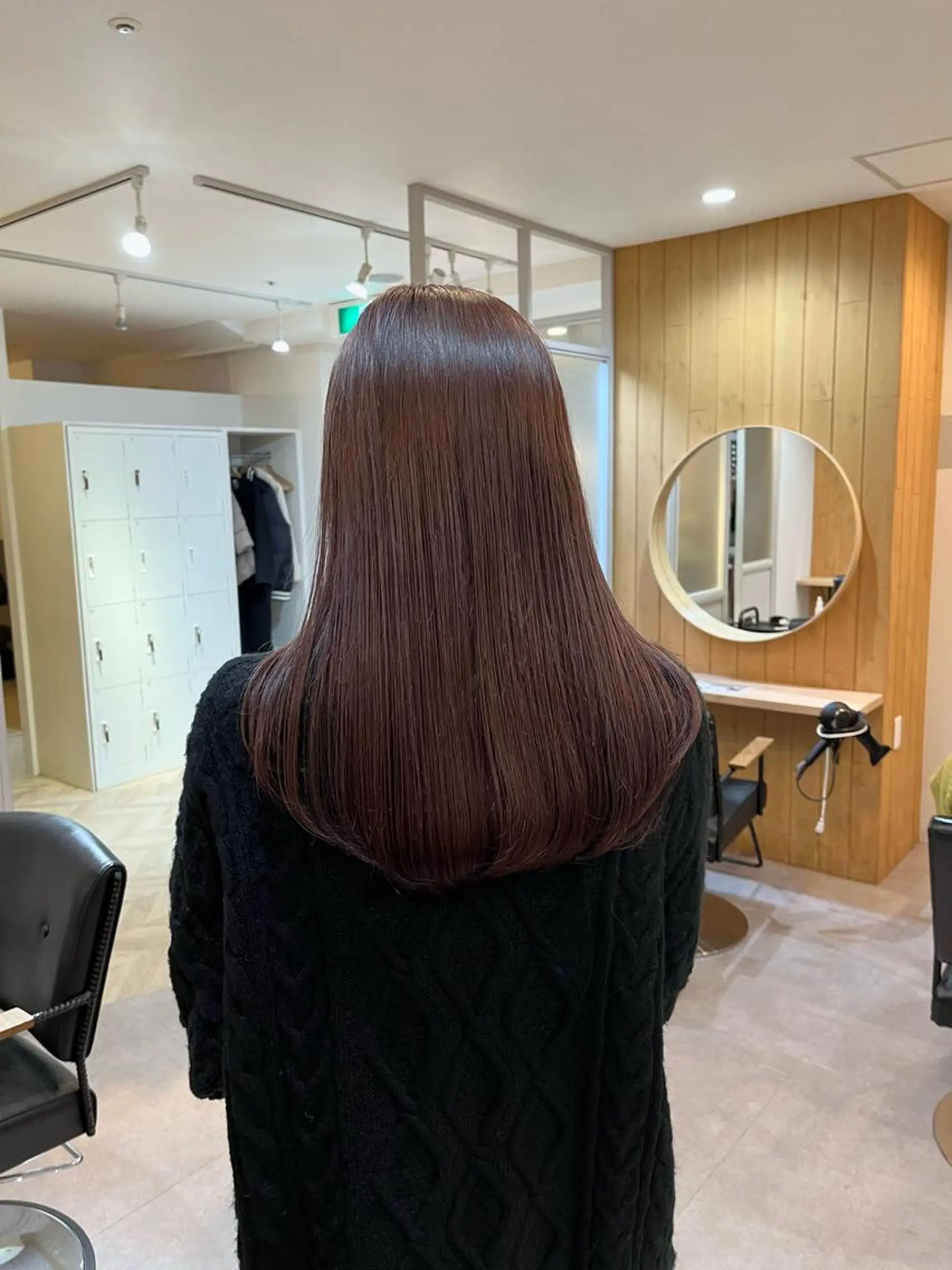 セミロング カラー yohaku misakiのヘアスタイル