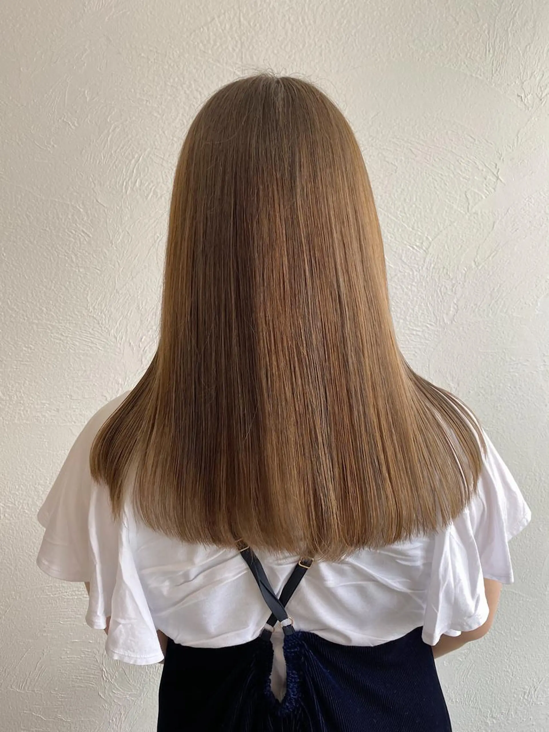 セミロング カラー ベージュカラー 透明感カラー KINI所属・HIYOSHI　✂︎ 艶髪職人のヘアスタイル