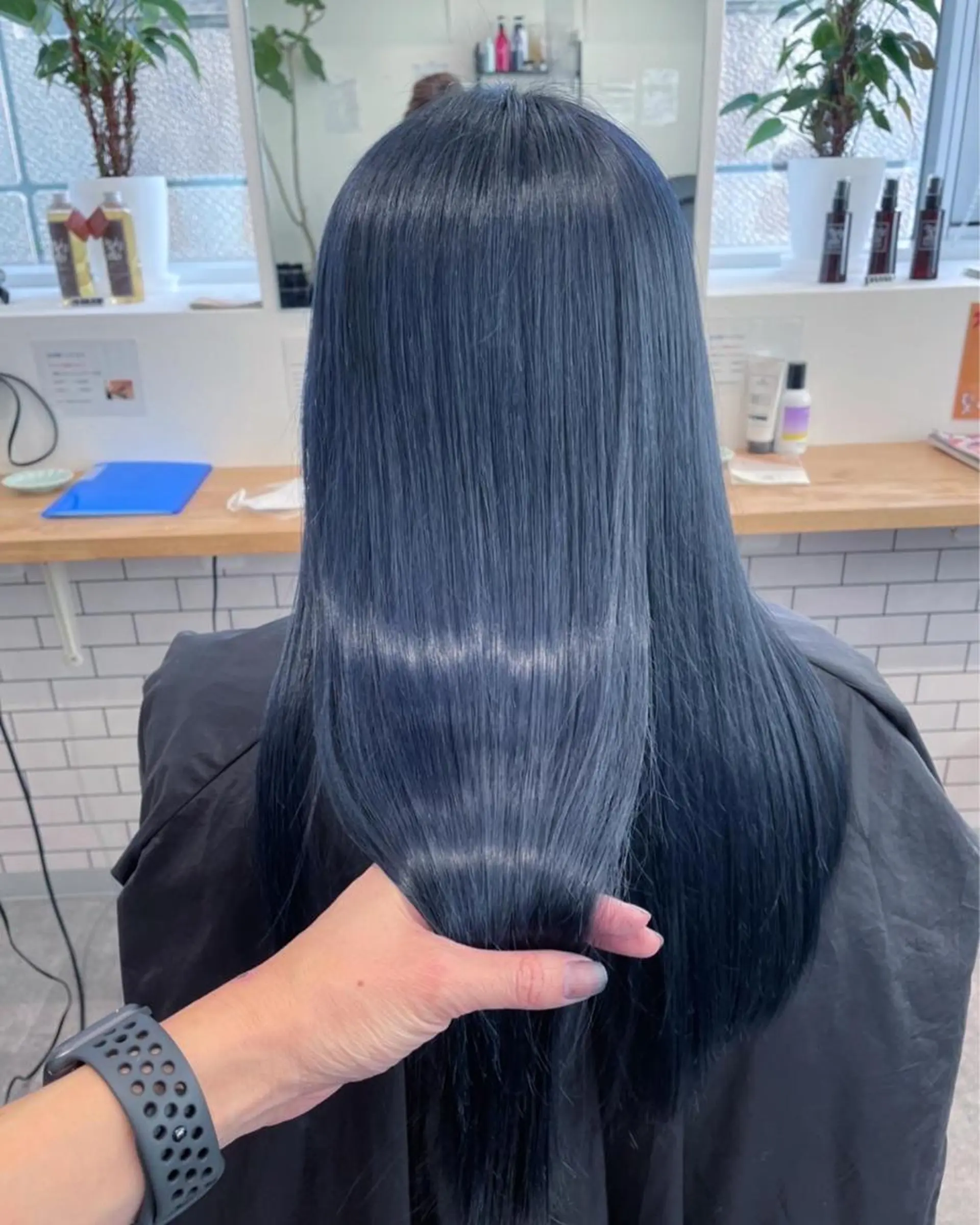 ロング カラー 黒髪 ブルーカラー ブルーブラック 韓国風ヘア JIL BLAN 京都所属・RU RIのヘアスタイル