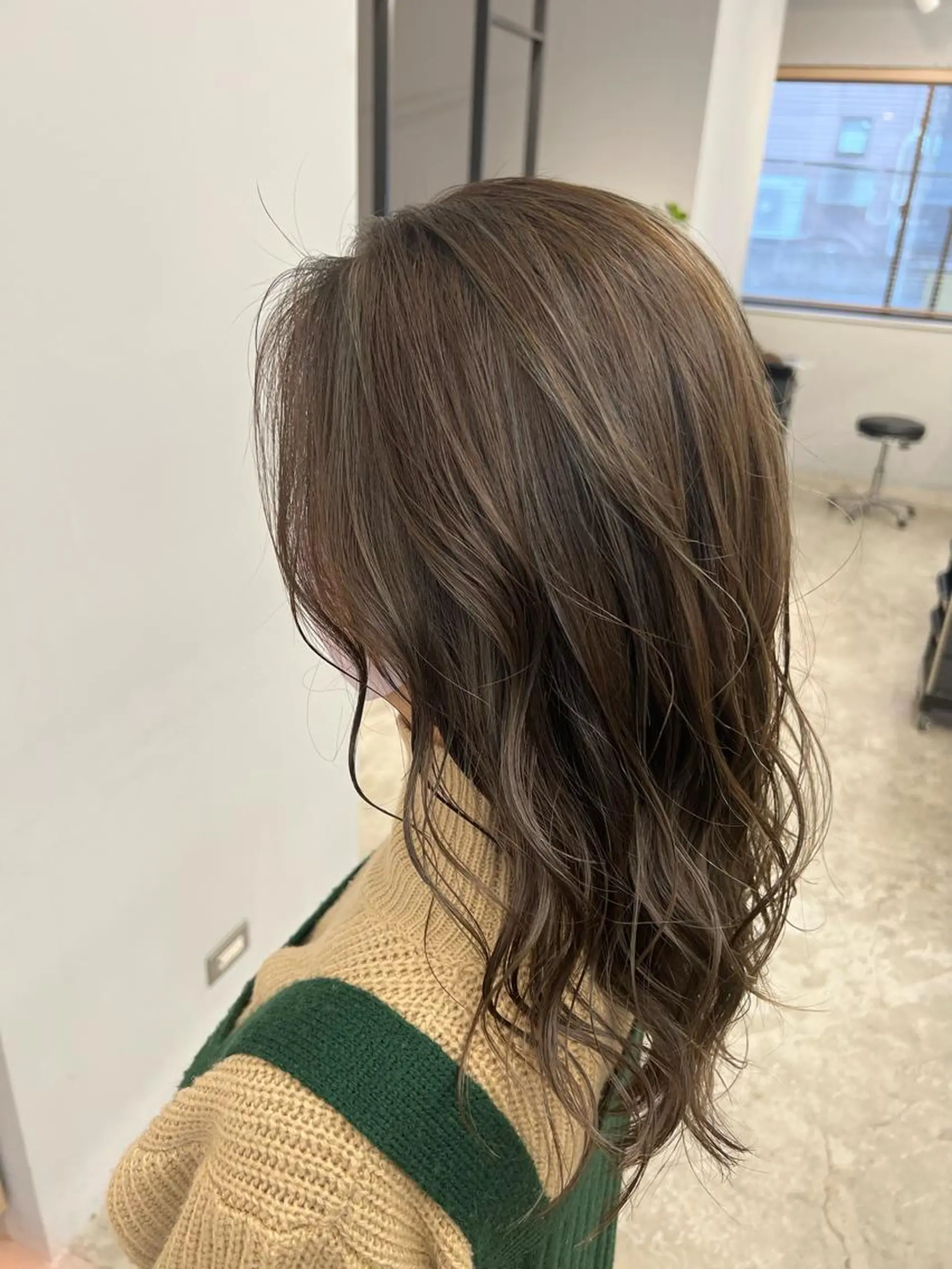 セミロング ハイライト 代表　YUKI ☆のヘアスタイル