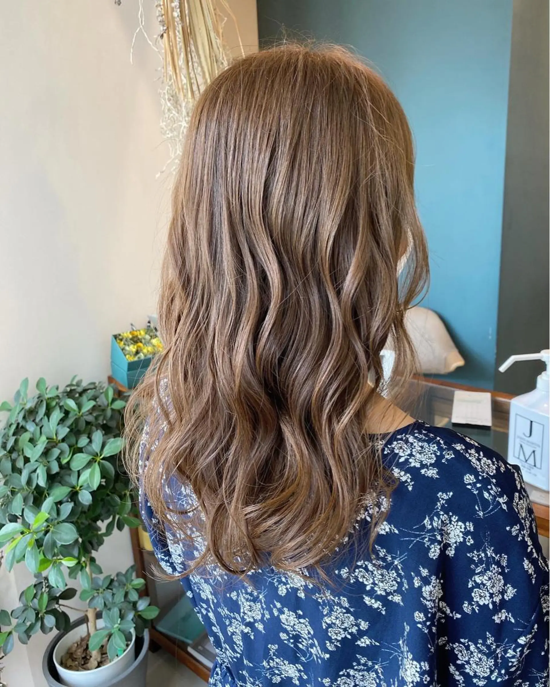 セミロング カラー パーマ 髪質改善 縮毛矯正 トリートメント ヘアカラー トリートメント OVER→三軒茶屋 /縮毛矯正・髪質改善のヘアスタイル