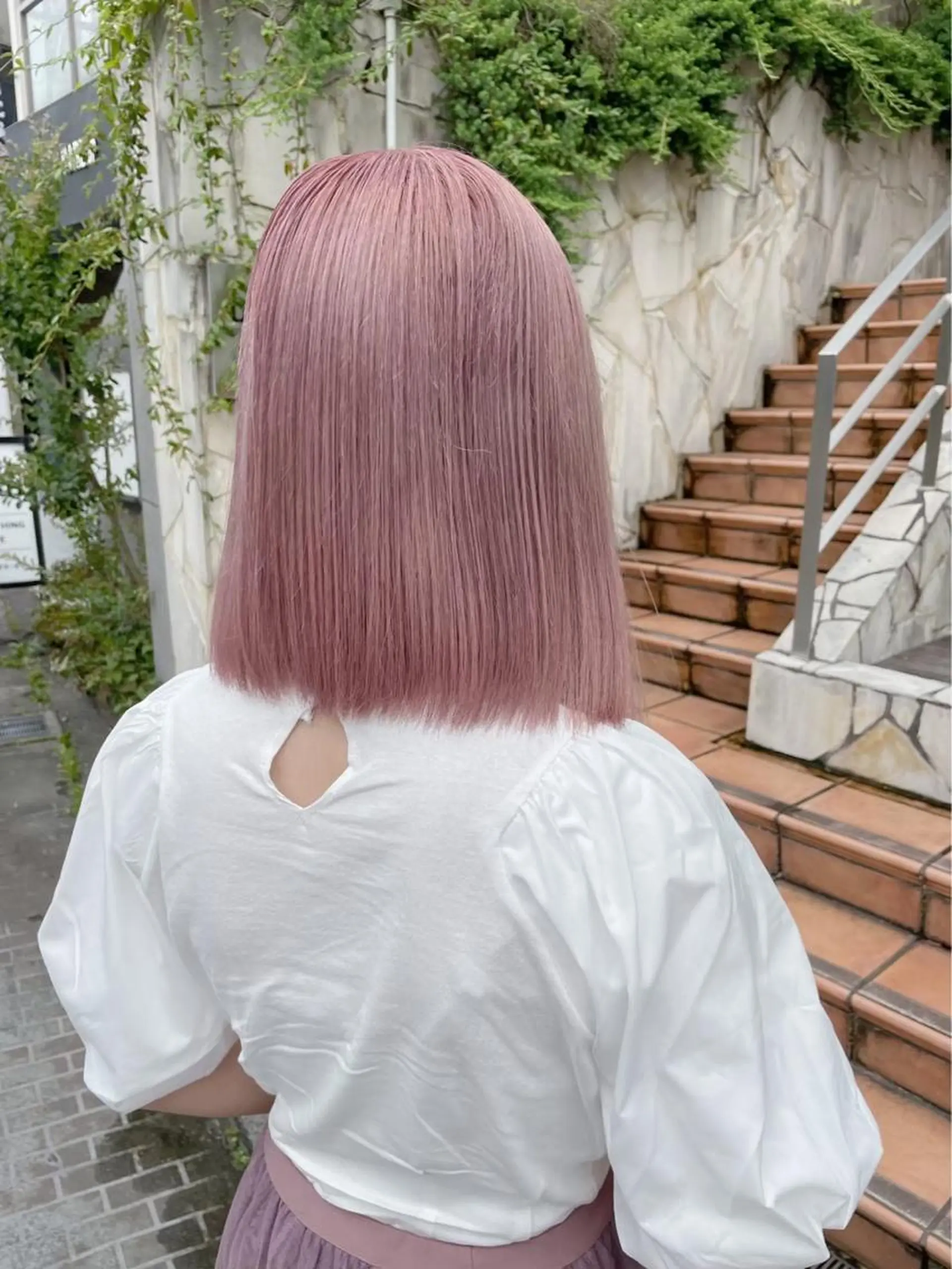 ミディアム カラー ヘアアレンジ アッシュ アッシュグレー アッシュグレージュ バレイヤージュ ミストバング Bob＆ハイトーン 専門家CHIHIROのヘアスタイル