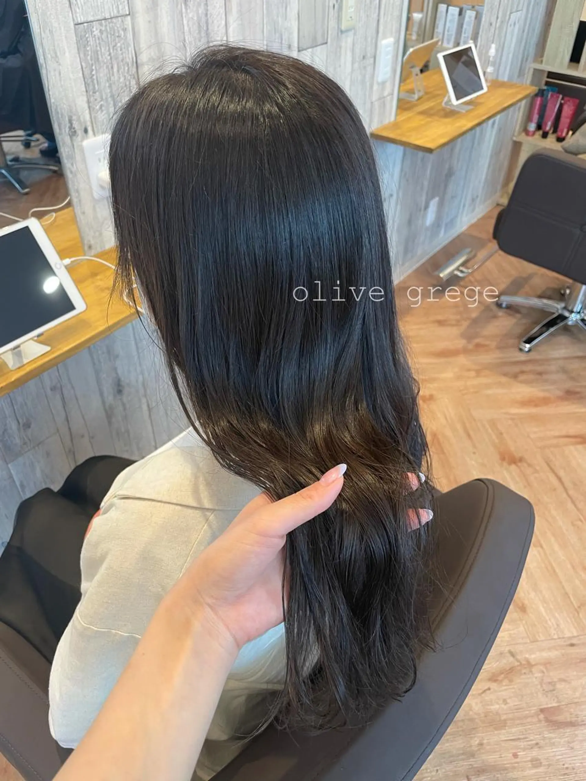 ロング カラー ヘアアレンジ NANA／trend style🕊🍑のヘアスタイル