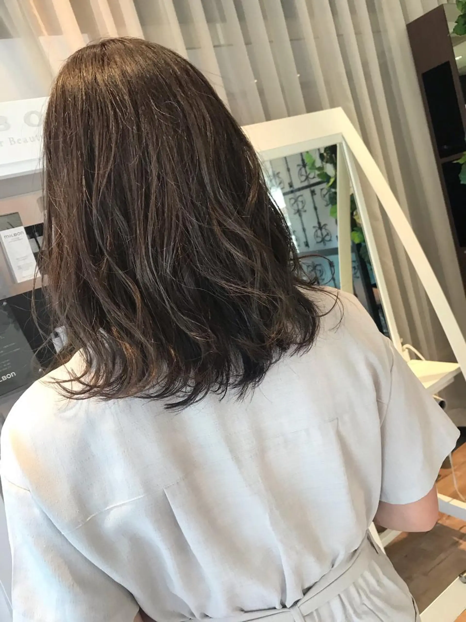 セミロング 松村 由莉香/ カラー/髪質改善のヘアスタイル