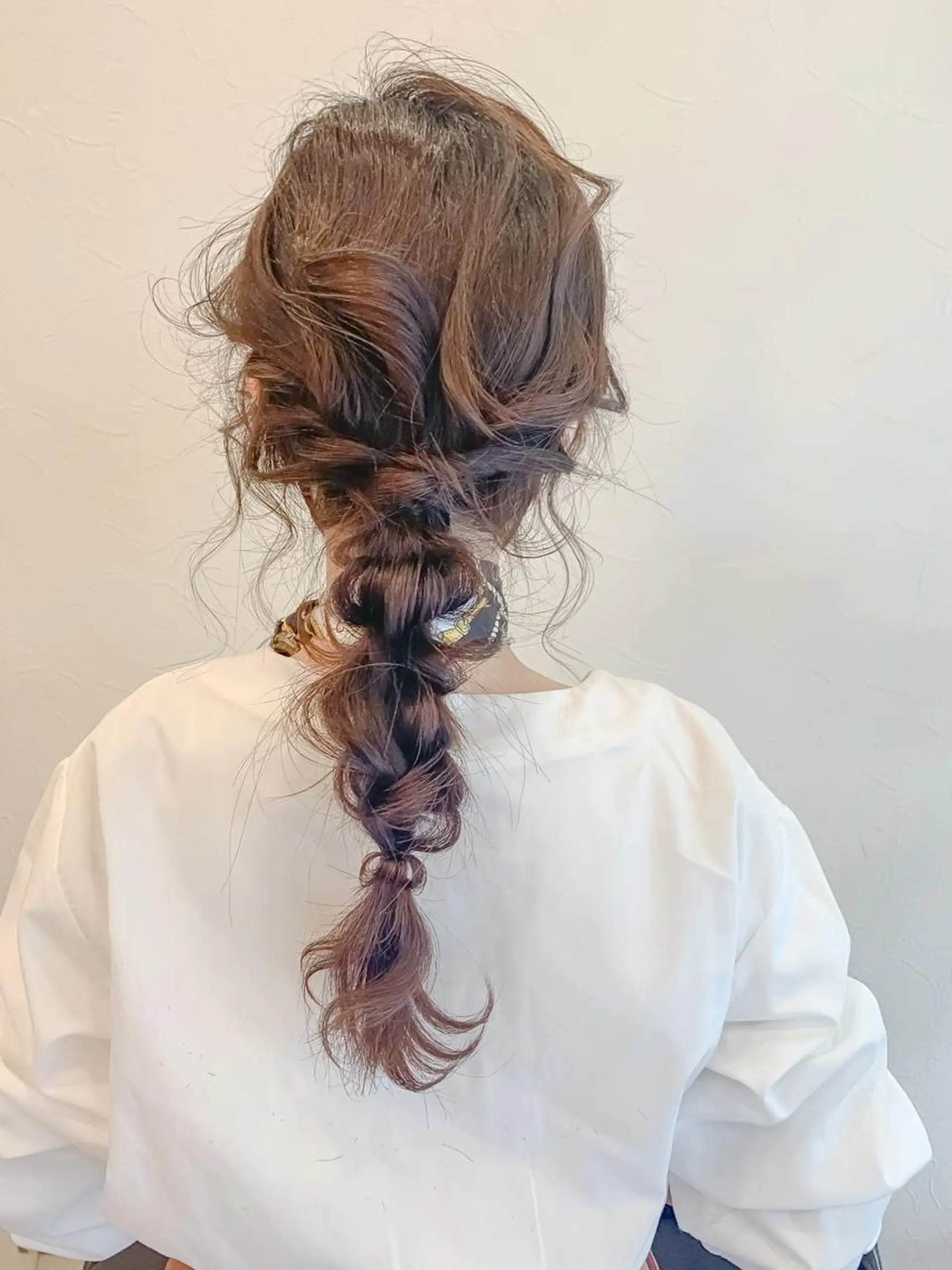 ロング ヘアアレンジ デート 飯塚 沙衣のヘアスタイル