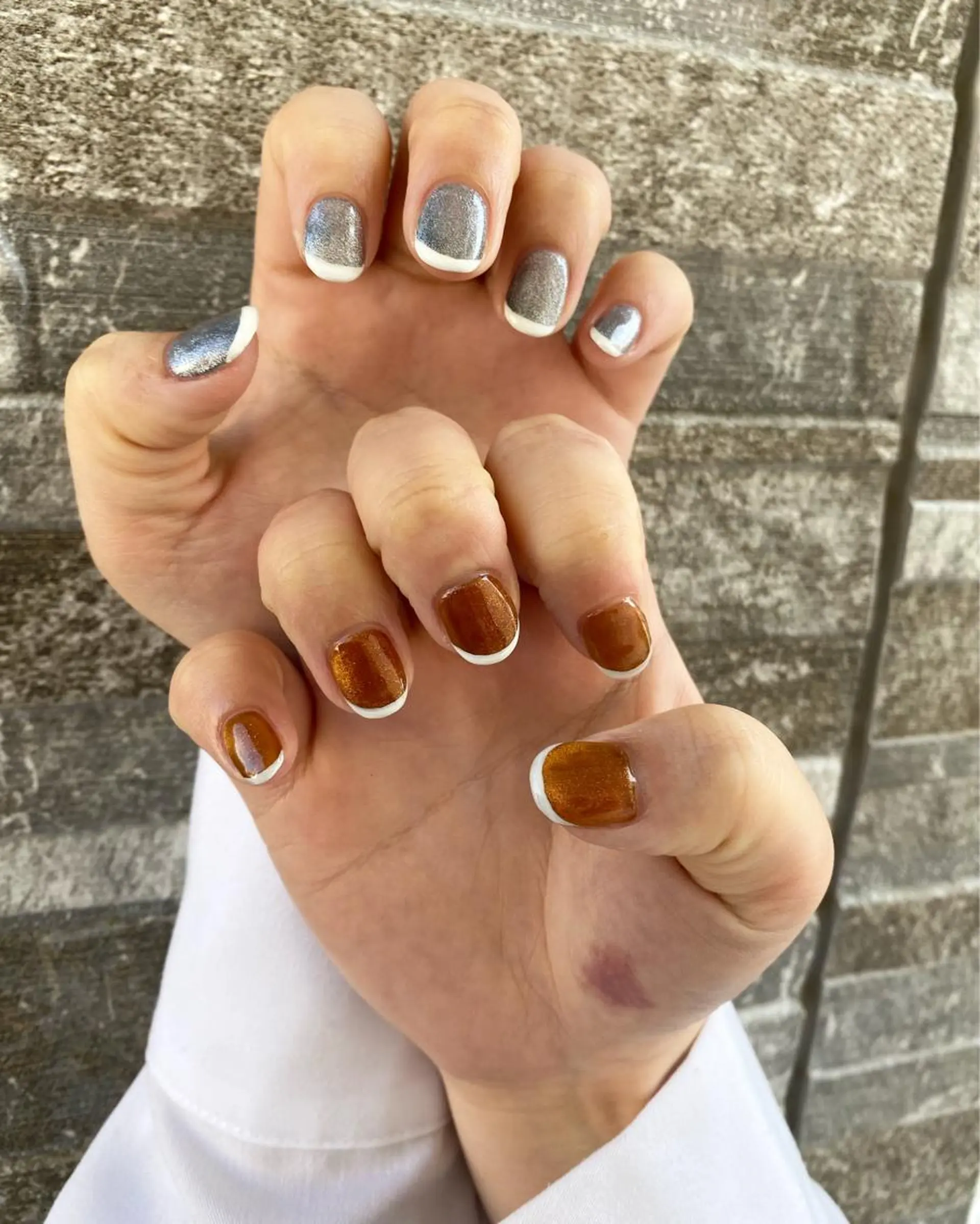 ネイル フレンチネイル マグネットネイル マグネットフレンチ 自宅サロン FeelFreeのネイルデザイン