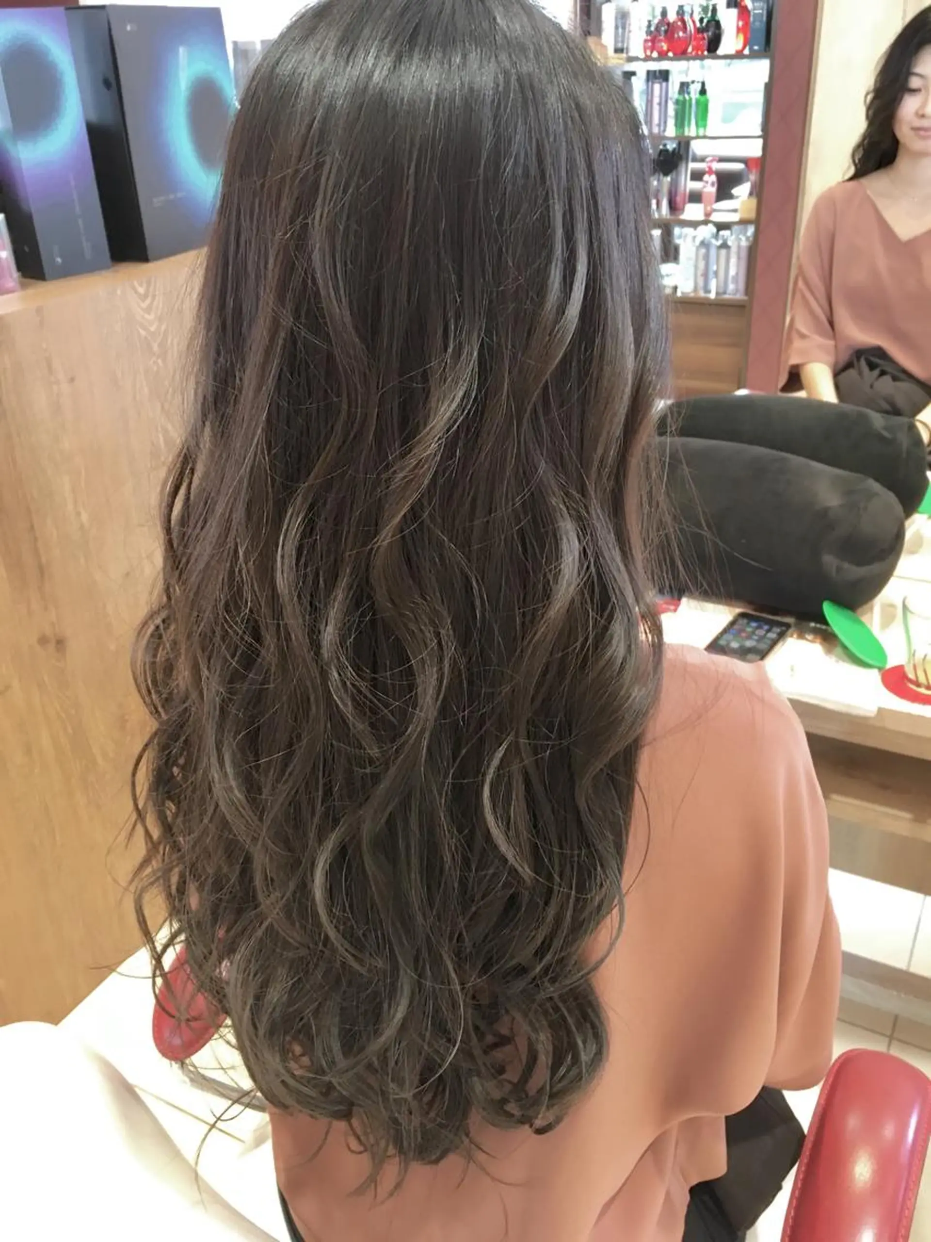 ロング カラー ハイライトカラー ハイライト カット ヘアカラー graxi'    グラシー所属・graxi' hairのヘアスタイル