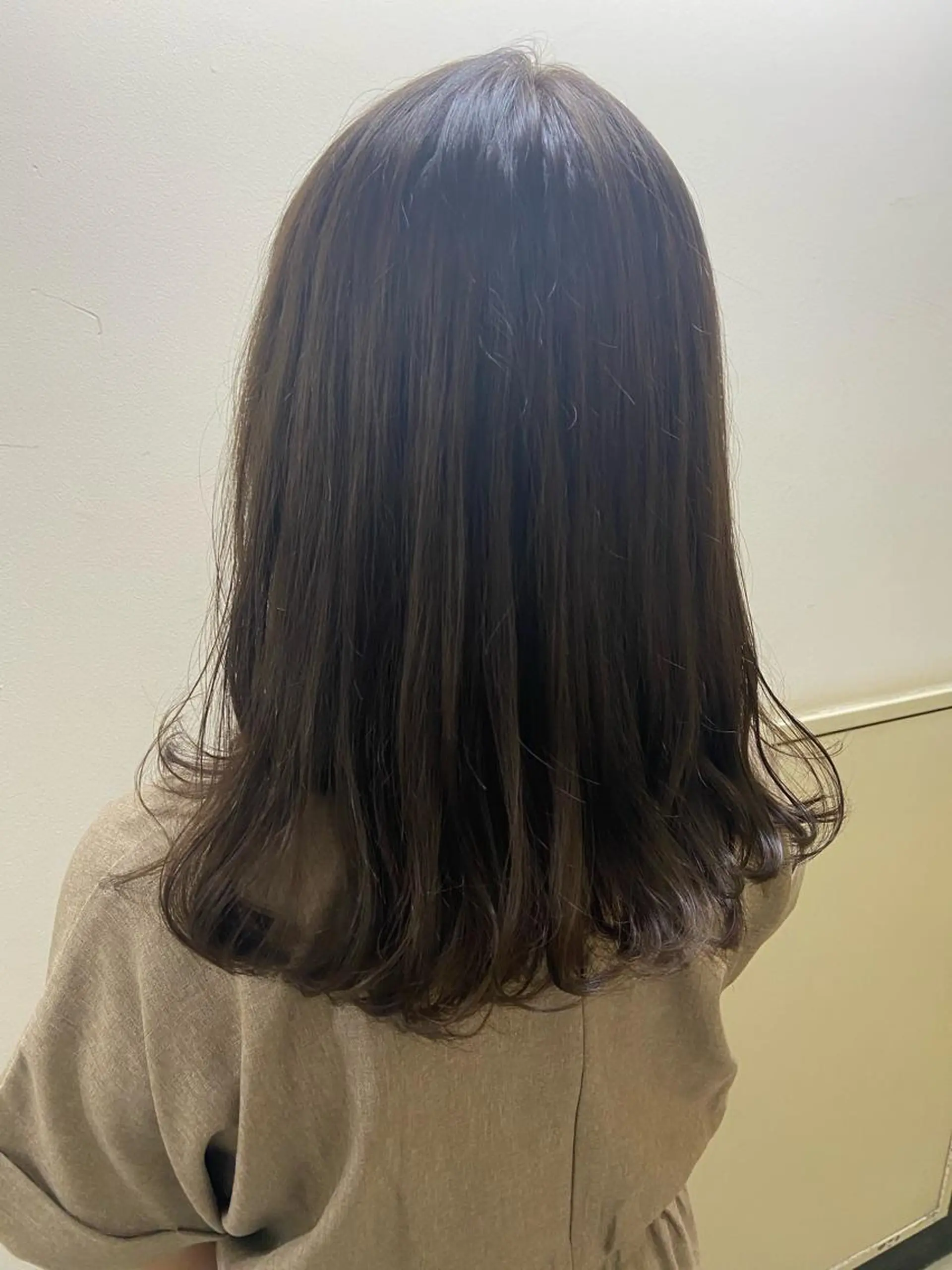 カラー オリーブカラー カット ヘアカラー トリートメント sato harunaのヘアスタイル