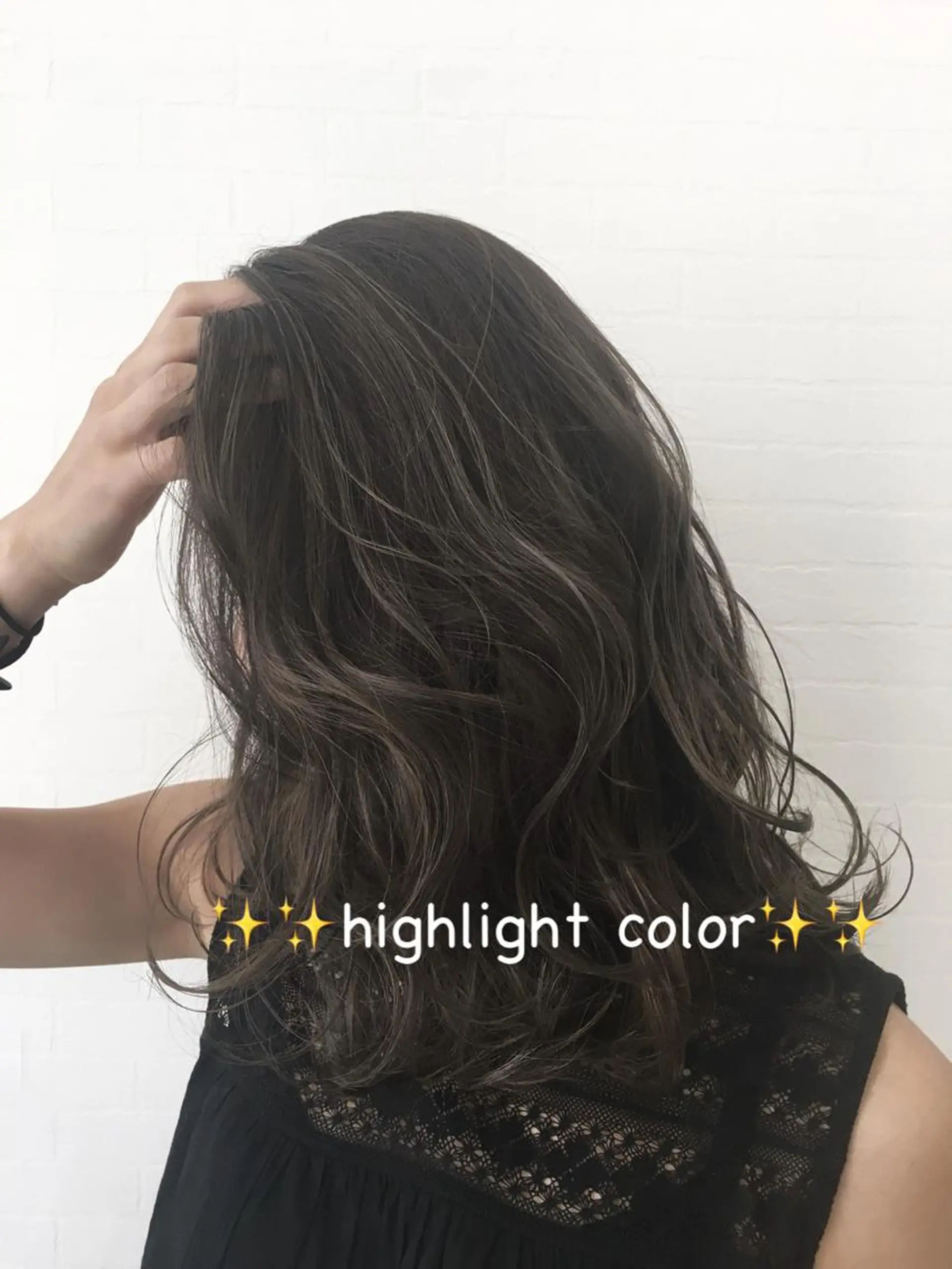 セミロング カラー ハイライトカラー イルミナカラー ハイライト ヘアカラー トリートメント ハイライトカラー＆ ダブルカラー　田口のヘアスタイル