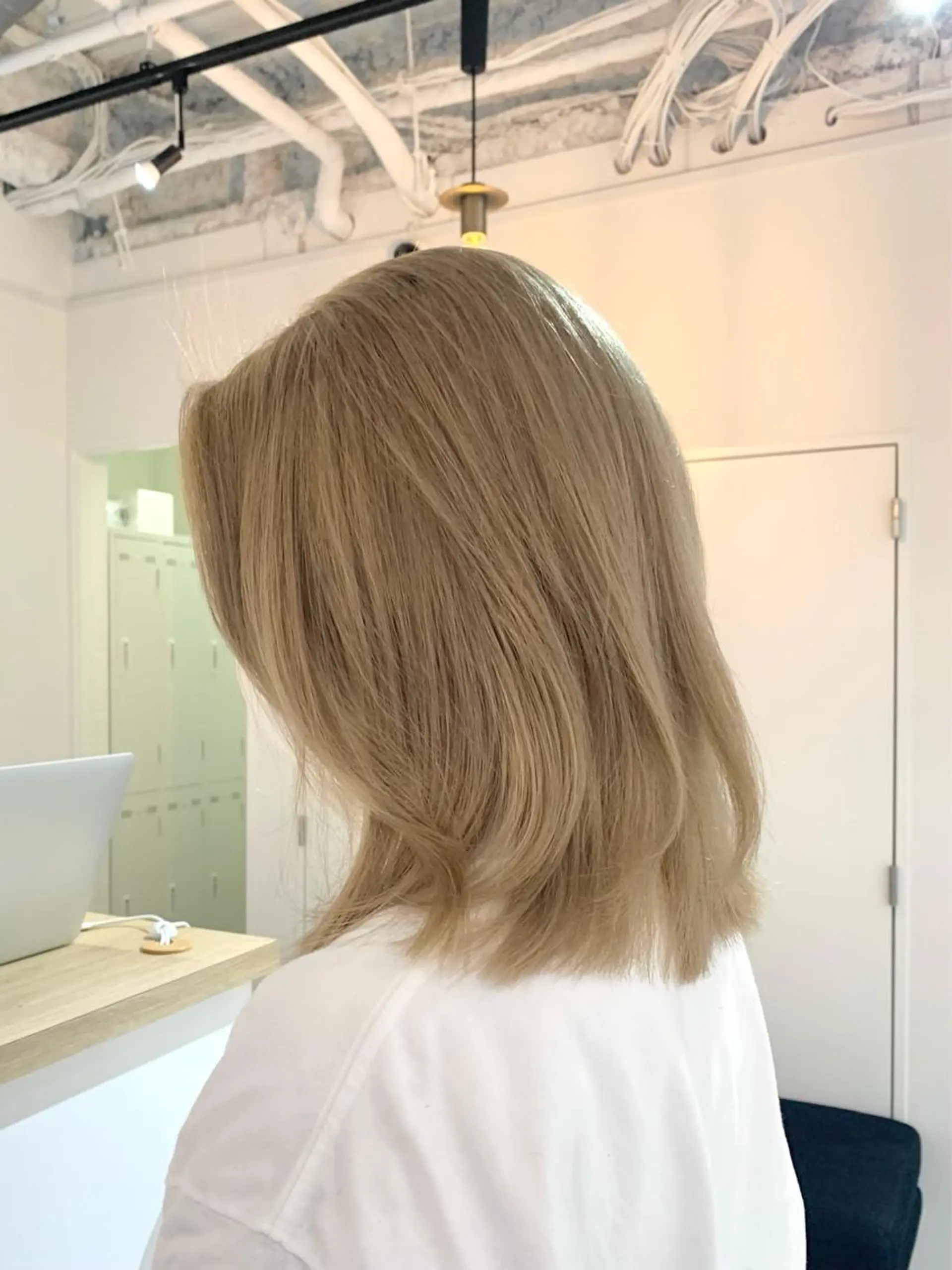 カラー ベージュカラー ハイトーンカラー ハイトーンベージュ ハルカ ・のヘアスタイル