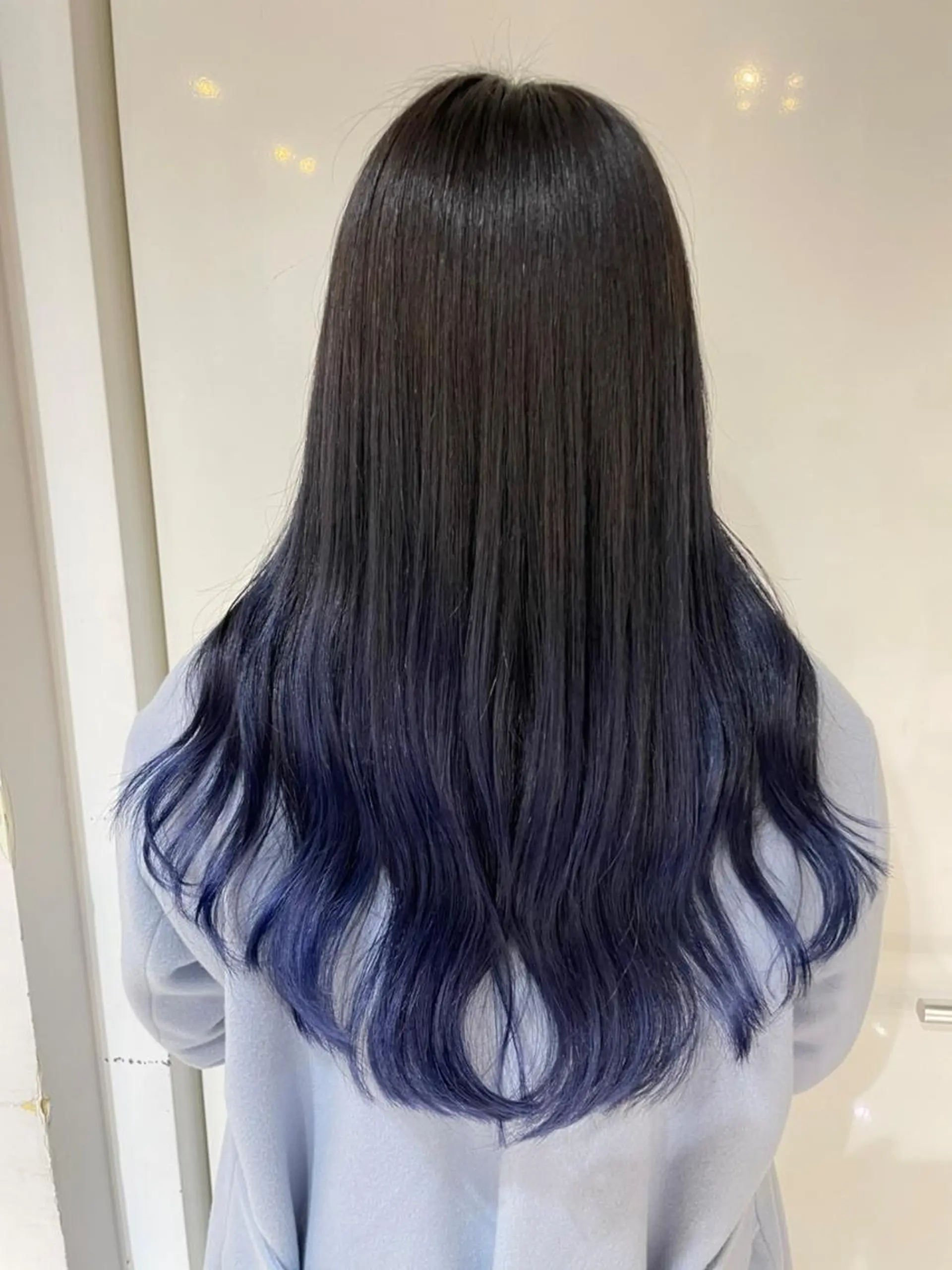 セミロング アッシュ アッシュブラック 公式 Ease by amble luxeのヘアスタイル