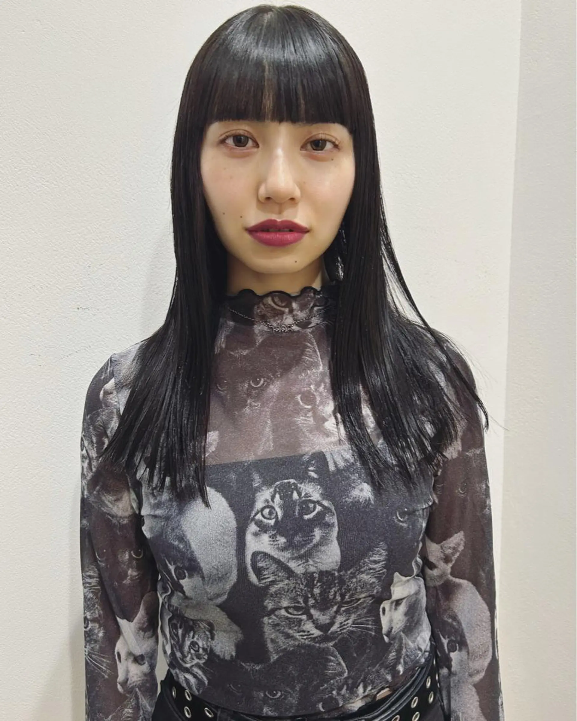 セミロング カラー ワイドバング カット Loom.所属・村上雅人 ナチュラルモードのヘアスタイル