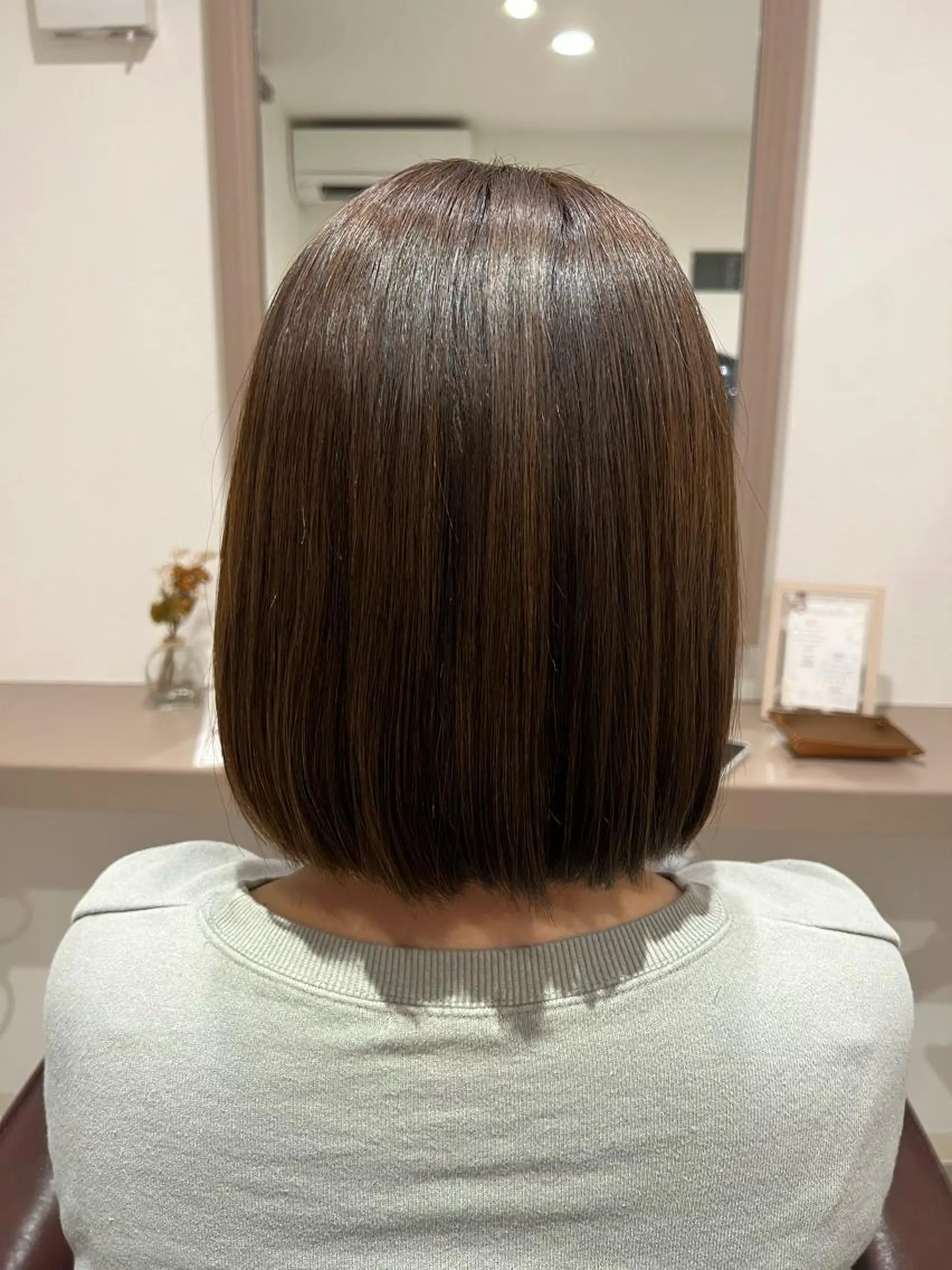 ミディアム カット ヘアカラー 縮毛矯正 井上 美春のヘアスタイル
