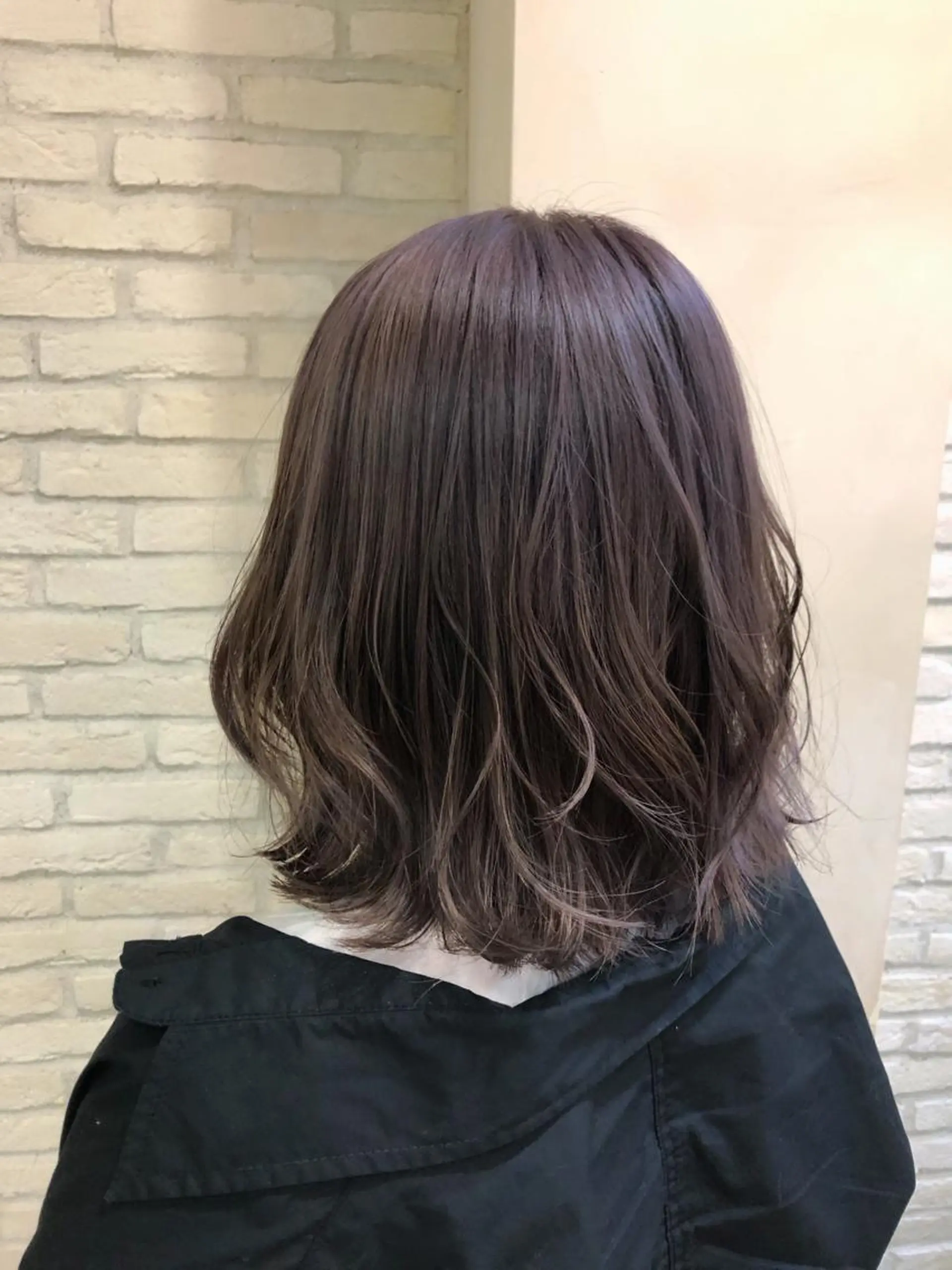 ショート カラー ブリーチ グレージュ ラベンダーカラー ラベンダーグレージュ ラベンダーグレー oggi +KENJE所属・大平 美沙のヘアスタイル