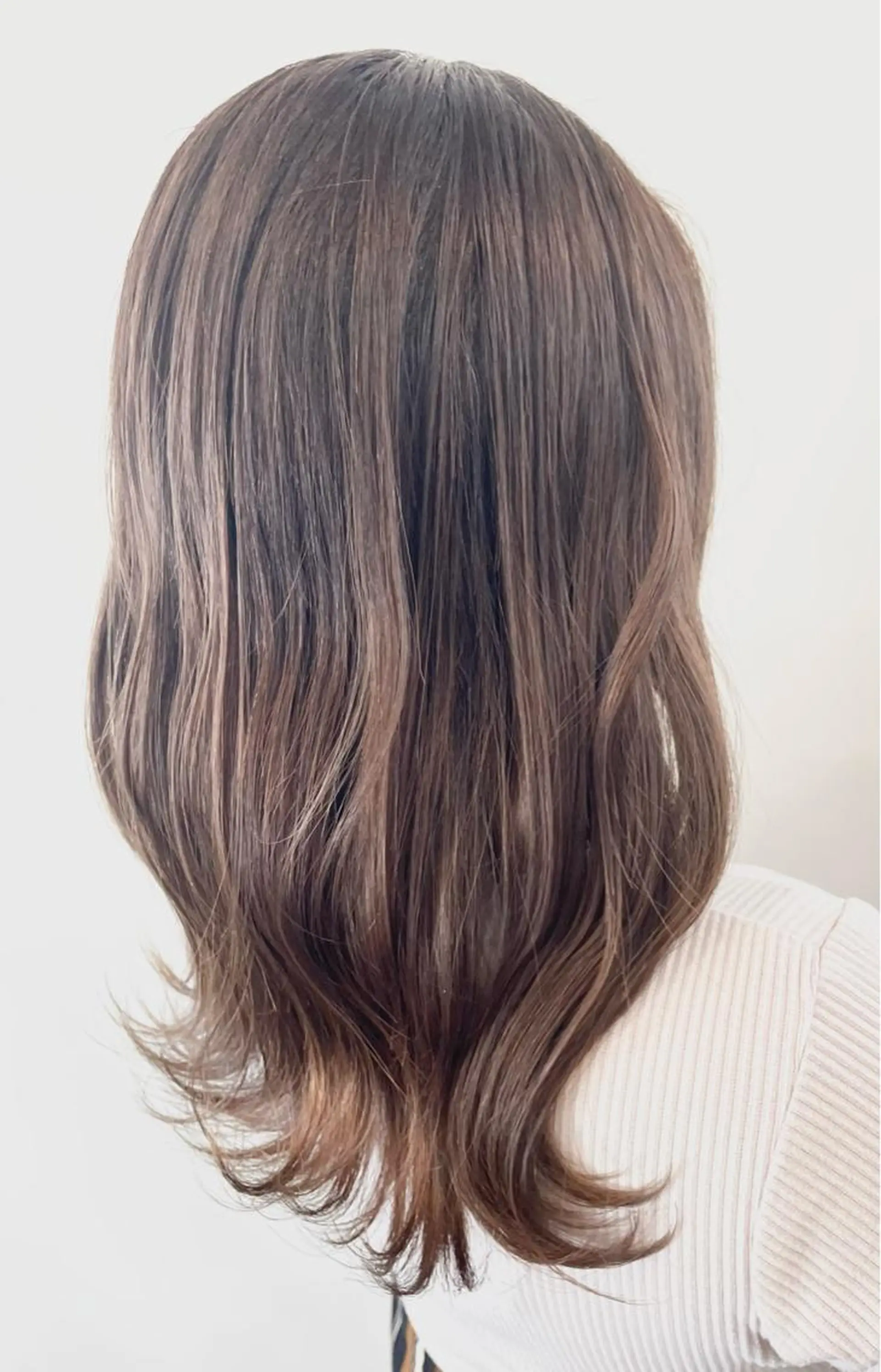 セミロング カラー ベージュカラー ブリーチ ブラウンカラー ブラウンベージュ ブリーチなしカラー ヘアカラー トリートメント FLAGS YAMATOのヘアスタイル