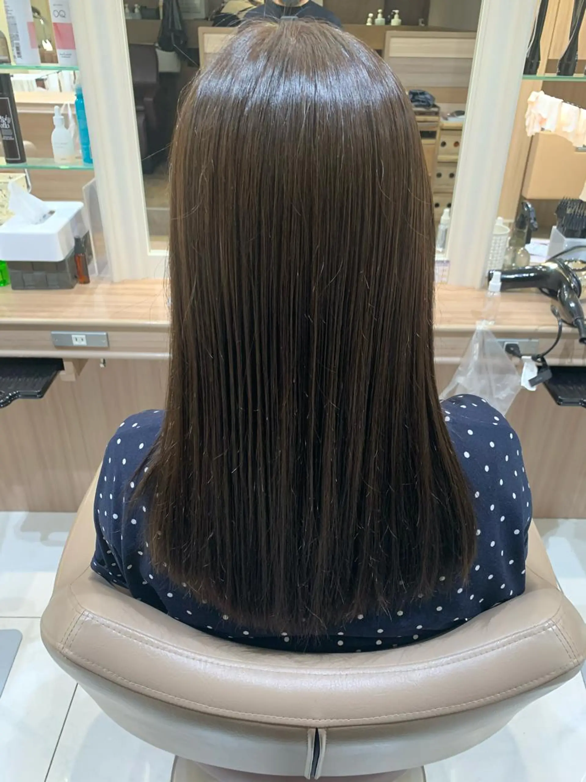 ロング カラー 透明感カラー グレージュ イルミナカラー CUT  STUDIO 141所属・渡部 恭子のヘアスタイル