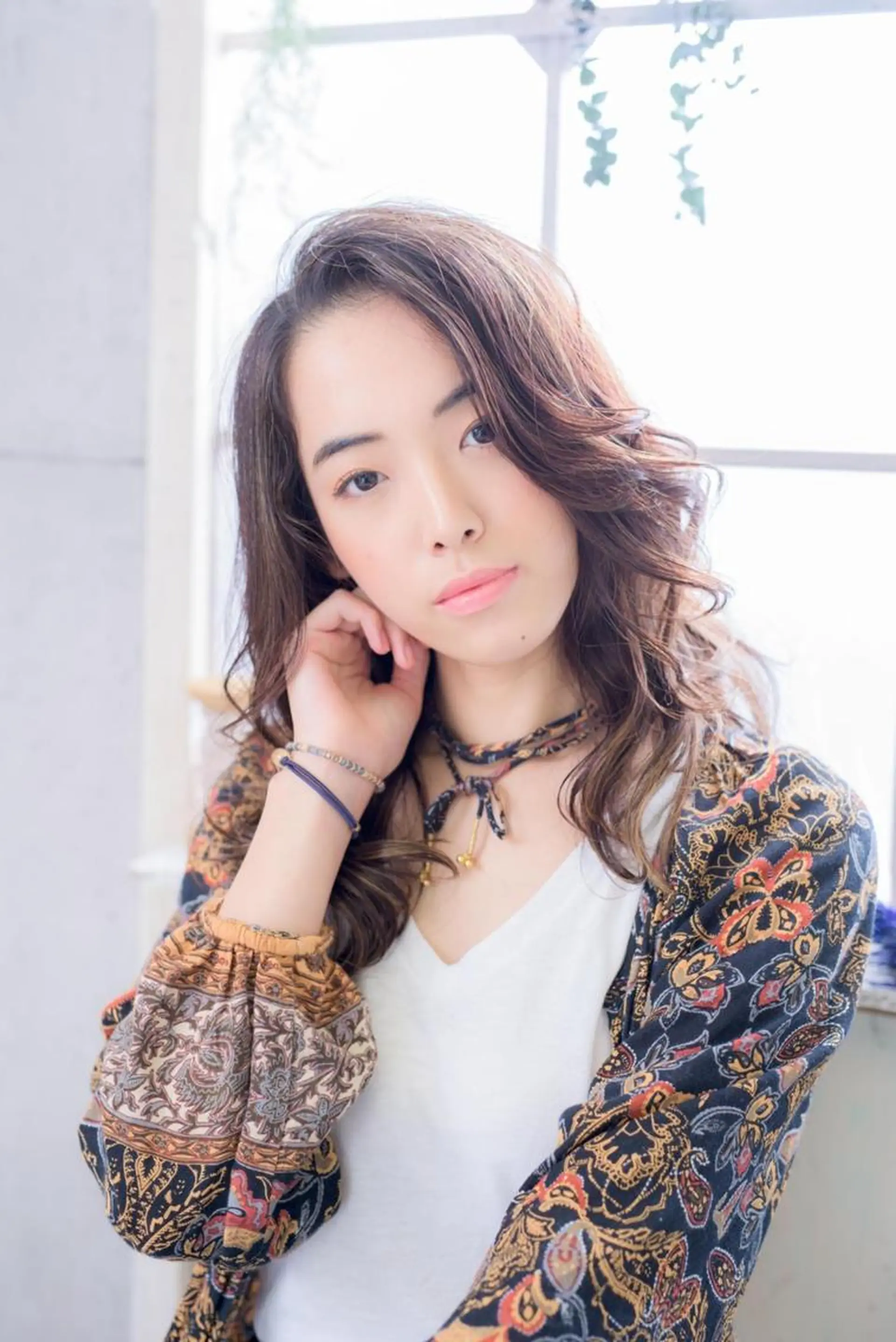 ミディアム 小林 永佳のヘアスタイル