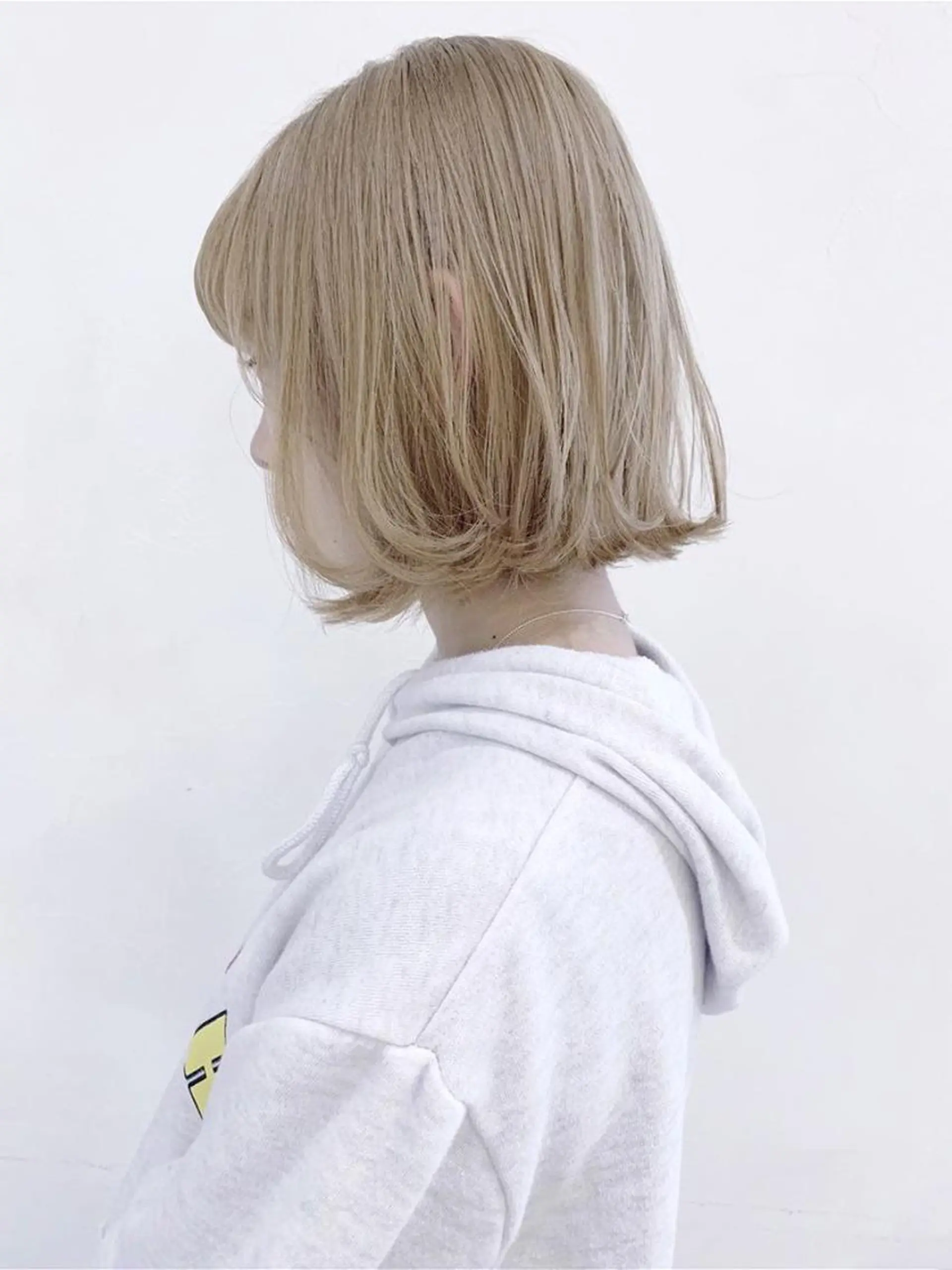 ミディアム カラー パーマ ヘアアレンジ ベージュカラー ホワイトベージュ ボブ ITbyALBUM 中野店のヘアスタイル