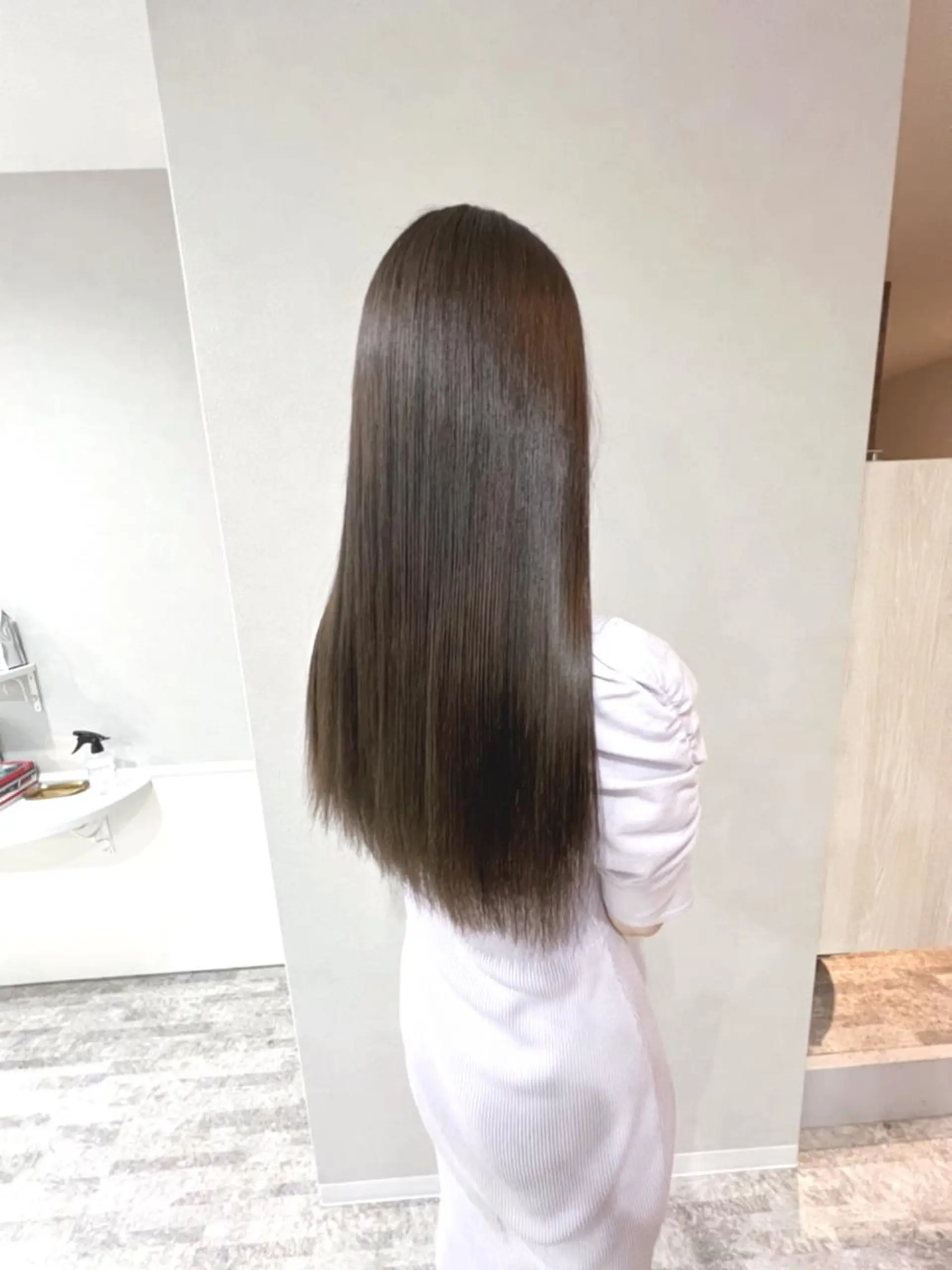 ロング カラー カット ヘアカラー トリートメント 髪質改善 貸切サロンのヘアスタイル