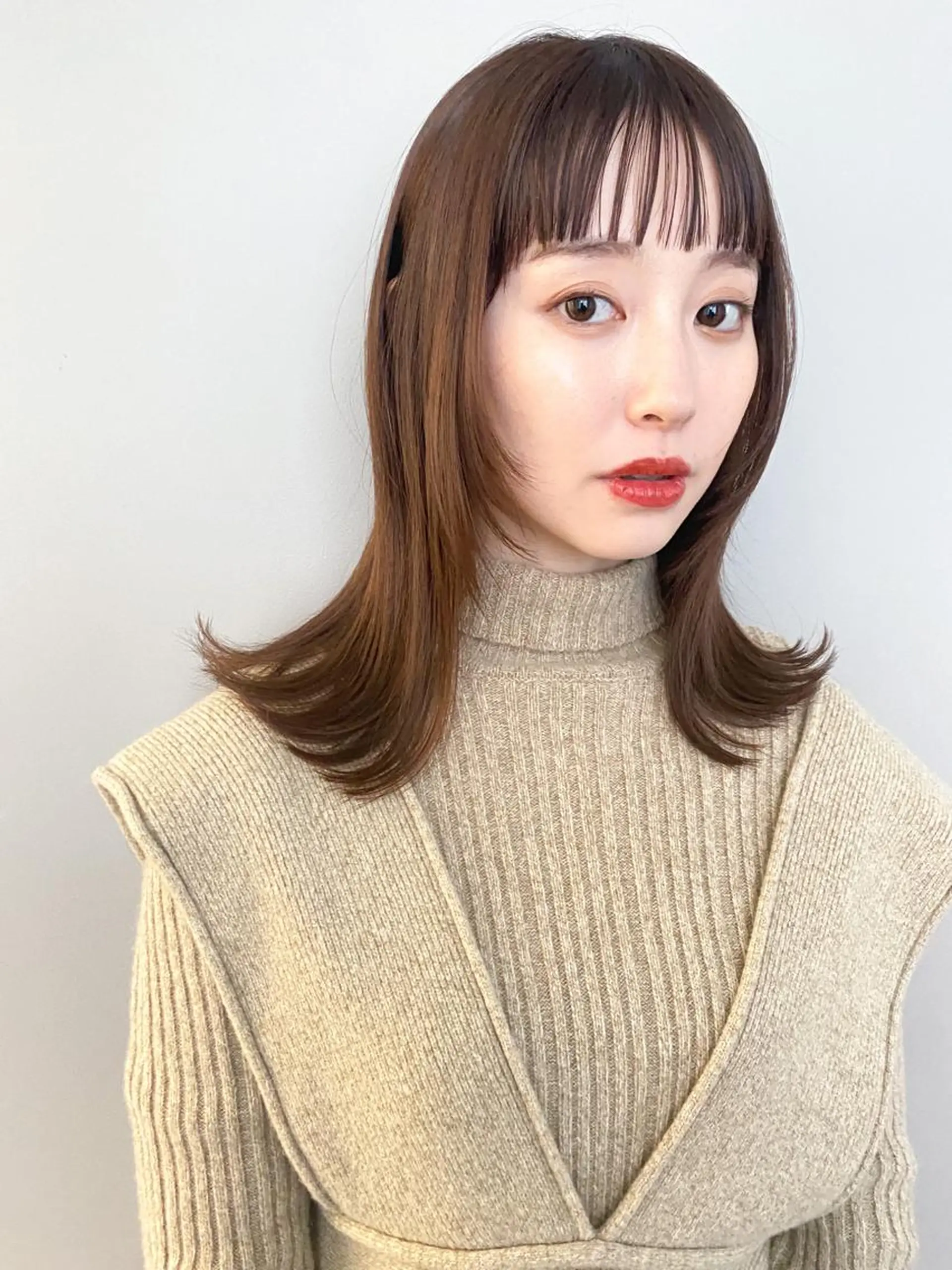ミディアム カラー THE DAY所属・AKI HASHIMOTOのヘアスタイル