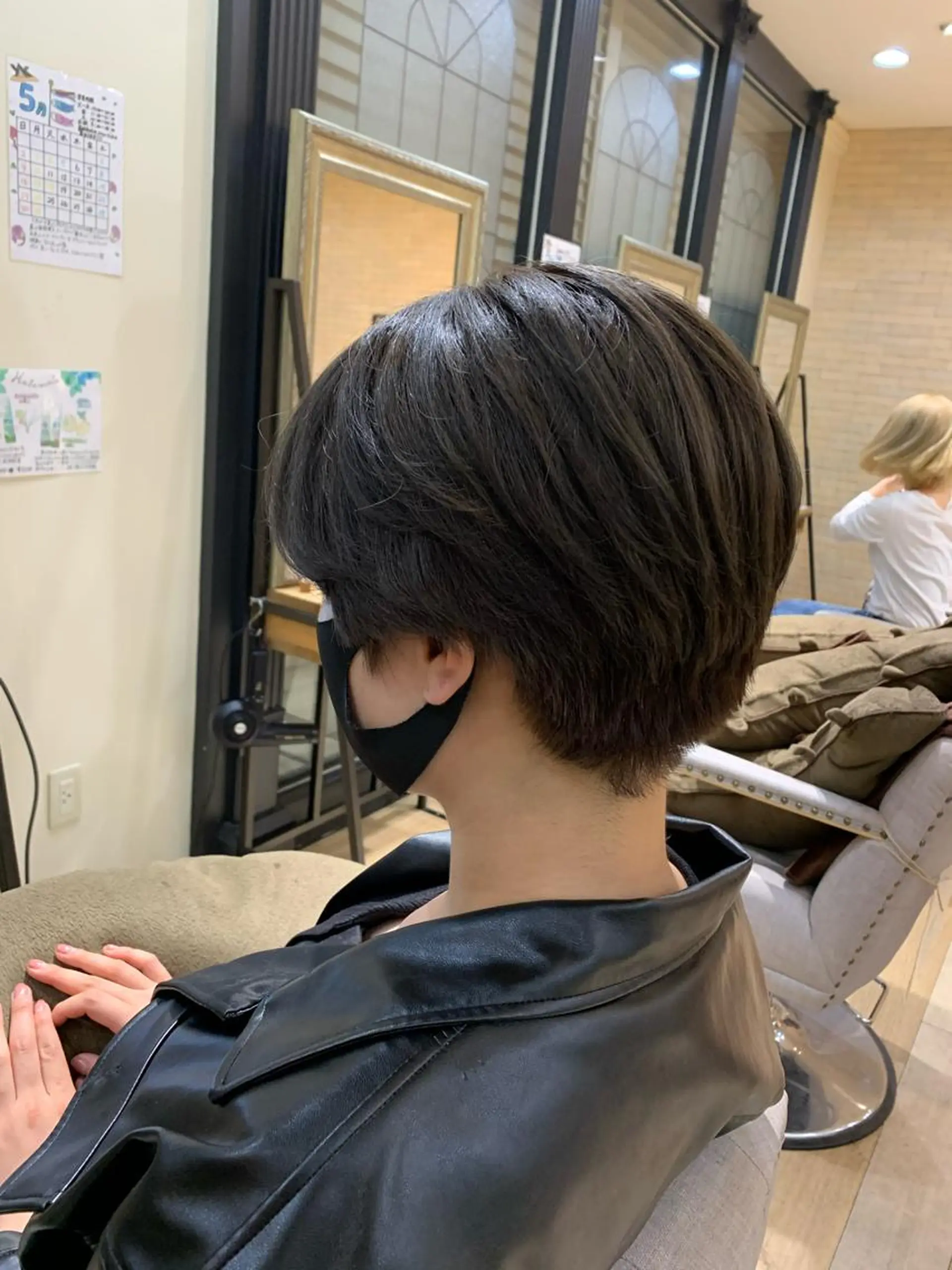 ショート カラー アッシュ ショートヘア ヘアカラー トリートメント ヘッドスパ 上田 紗也のヘアスタイル