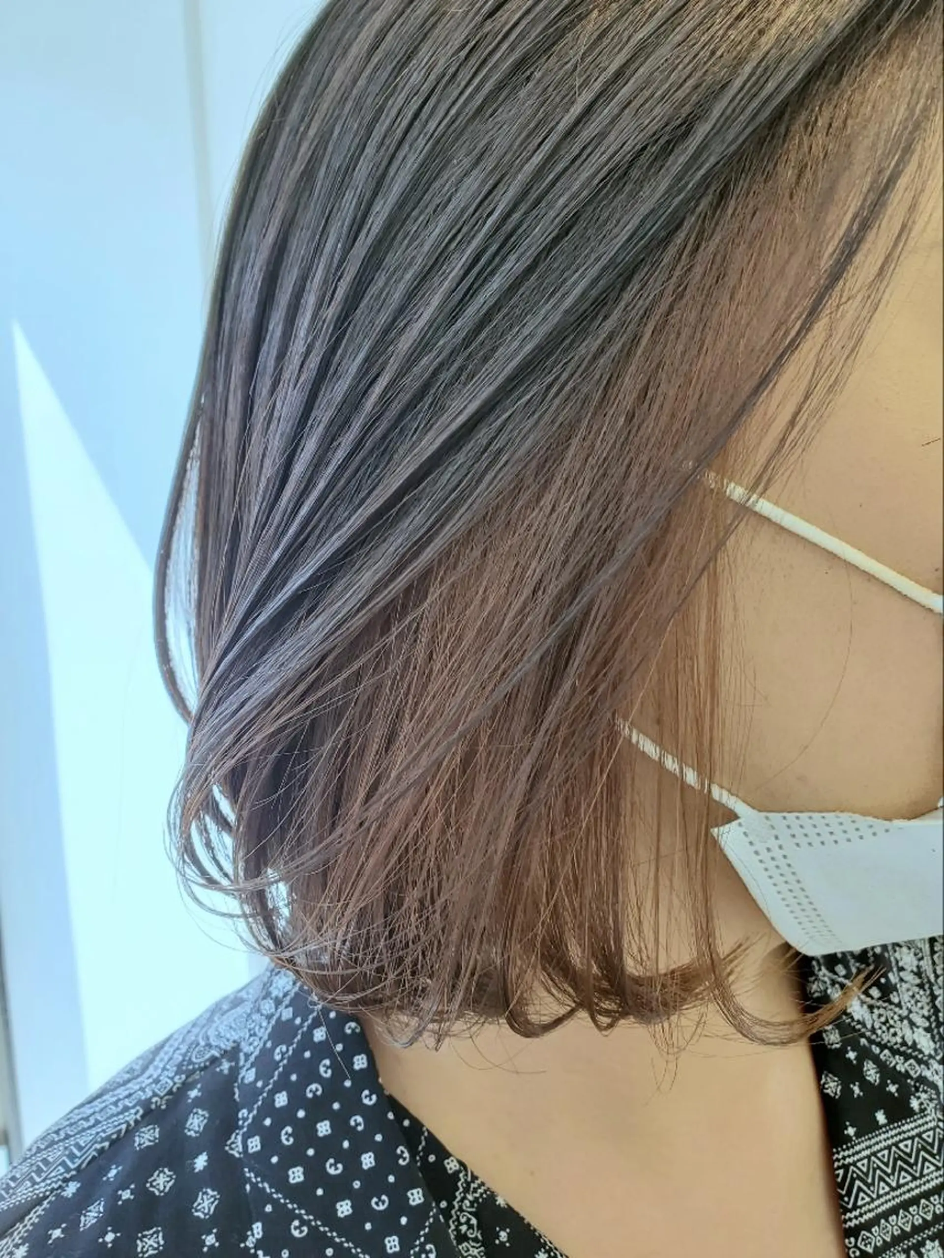 ミディアム カラー マネージャー 西村優子のヘアスタイル