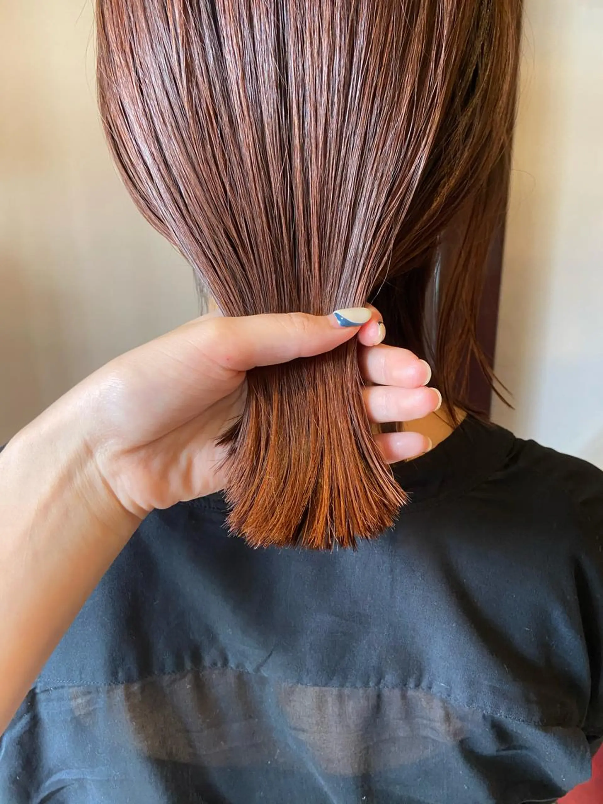 ミディアム カラー ブラウンカラー オレンジ オレンジブラウン カット ヘアカラー 吉川 愛美李のヘアスタイル