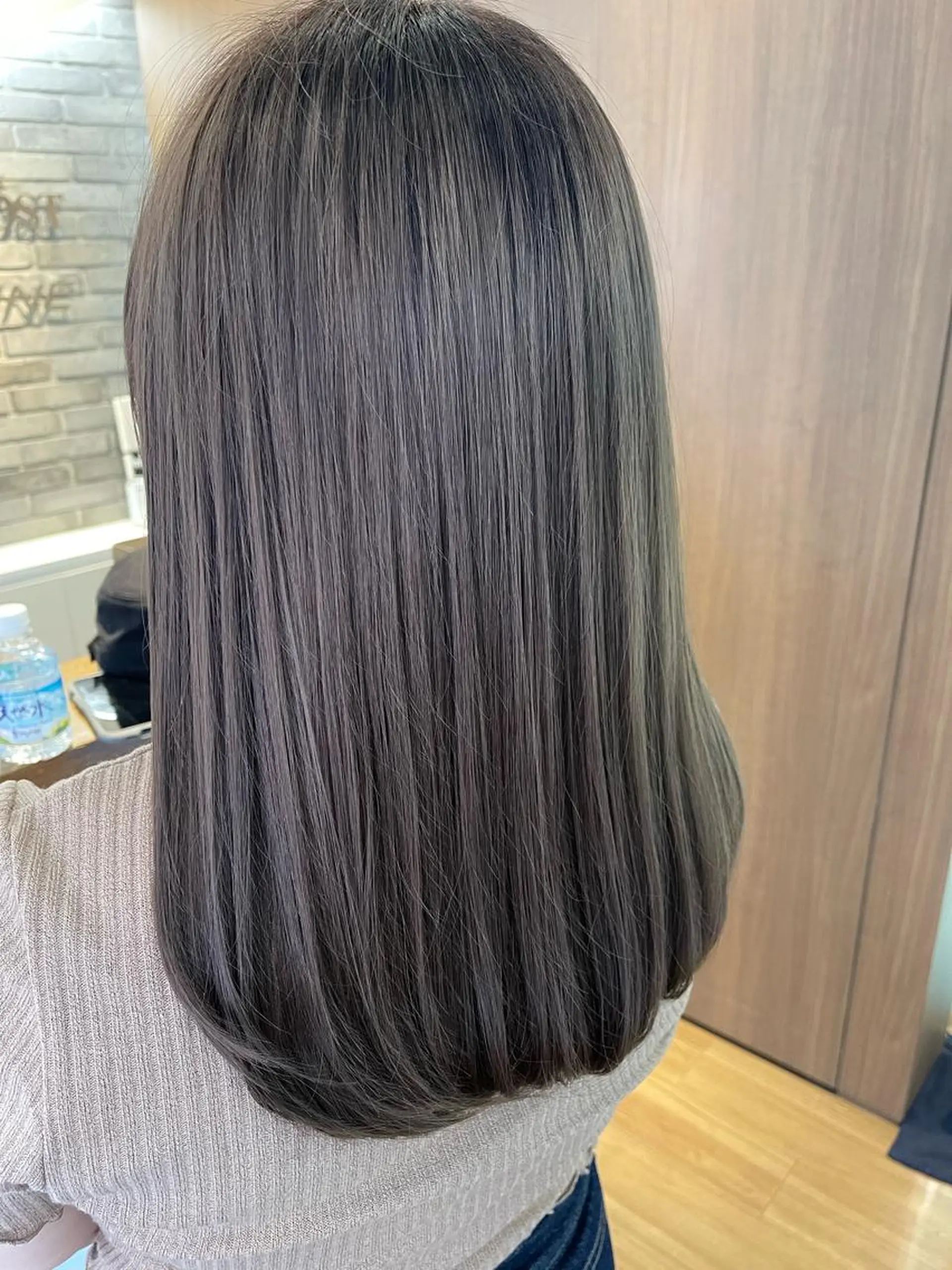 セミロング ヘアカラー トリートメント 丸山 亜加理のヘアスタイル