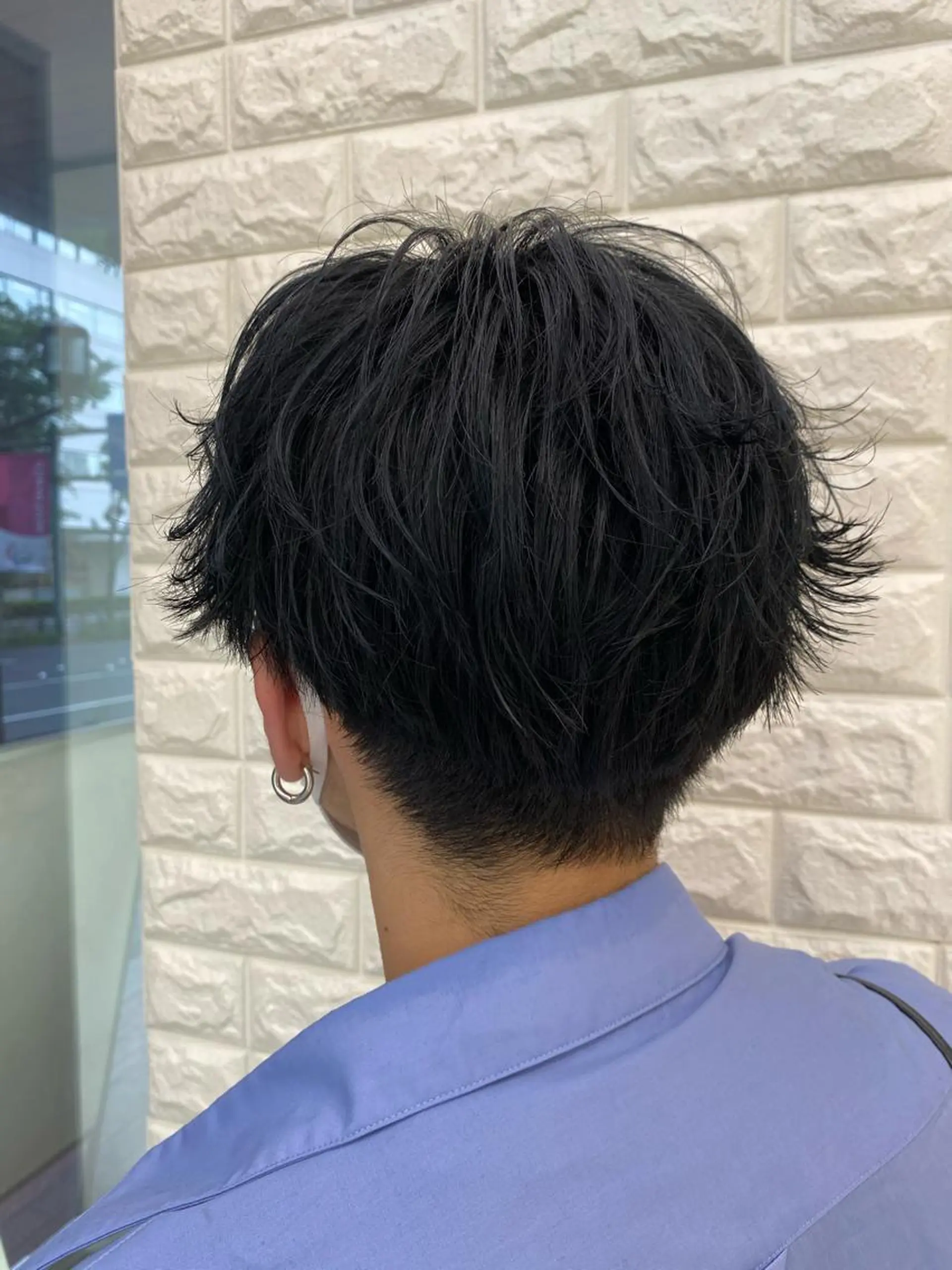 カラー 黒髪 ブルーカラー ブルーブラック uni原宿所属・韓国ヘア レイヤーカットのヘアスタイル