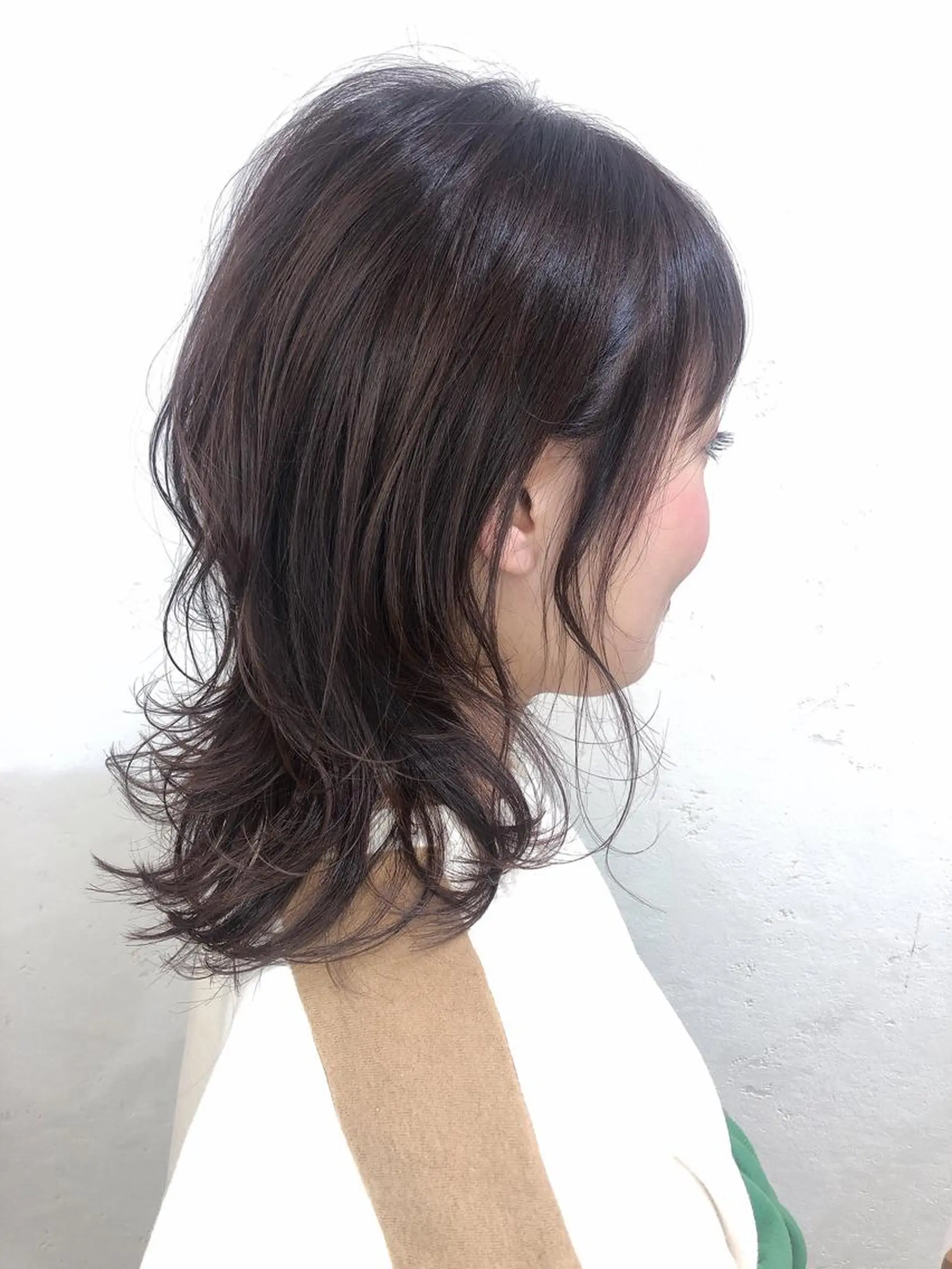 セミロング パーマ セミロングパーマ レイヤーカット ヘアカラー トリートメント ヘアセット Londideal 高橋ヒロシのヘアスタイル