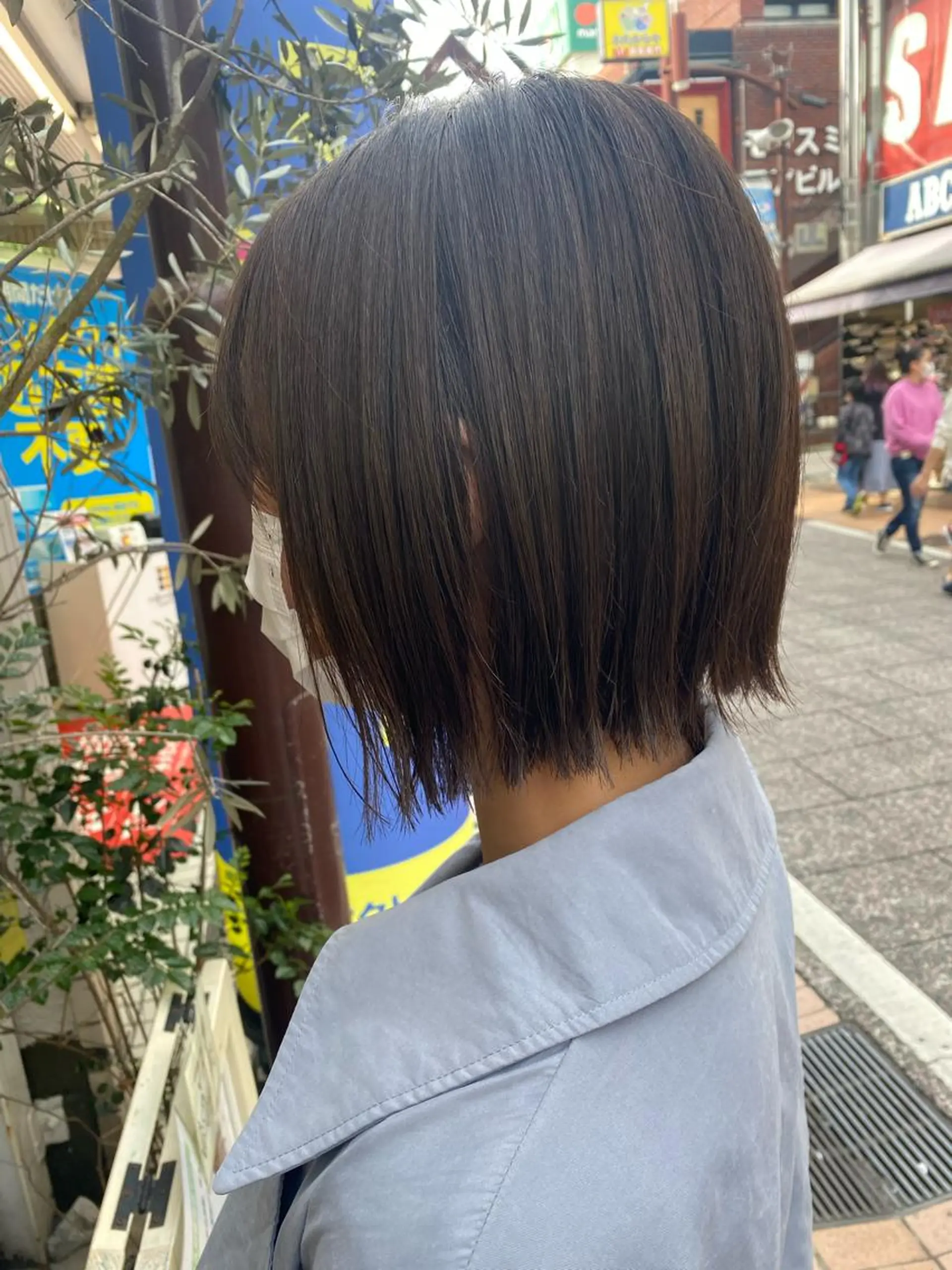 ミディアム カラー カット ヘアカラー 宮内 真乃のヘアスタイル