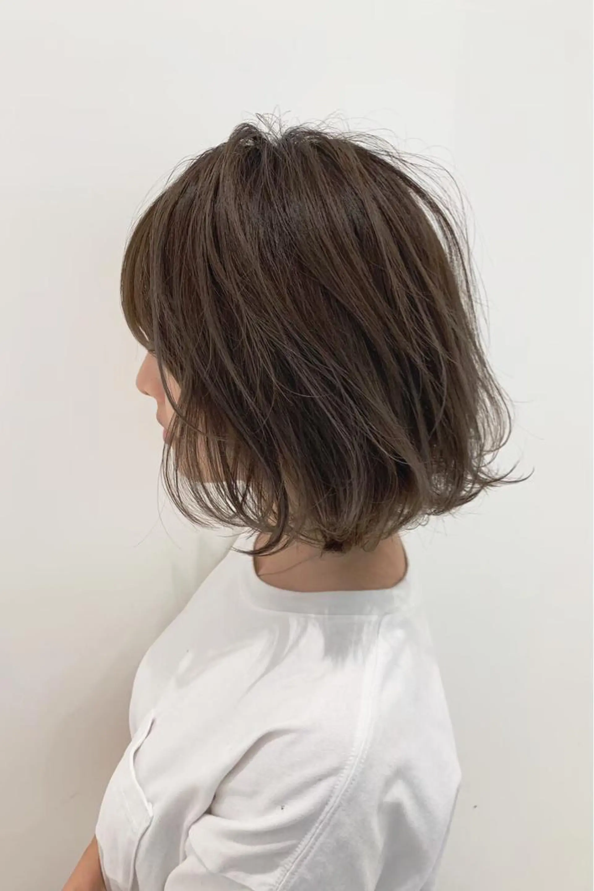 ミディアム カラー LEVIJU なつみのヘアスタイル