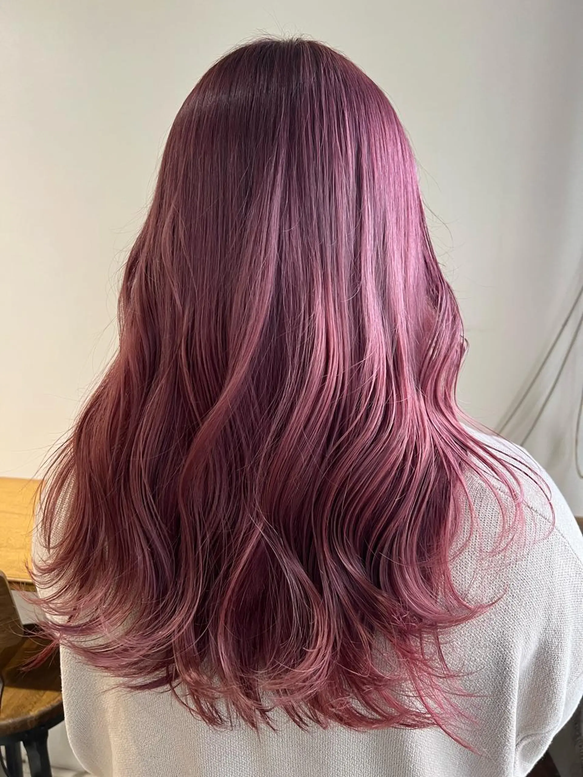セミロング カラー ヘアアレンジ カシス ピンクカラー ヘアカラー トリートメント ヘアセット 金子 廉のヘアスタイル