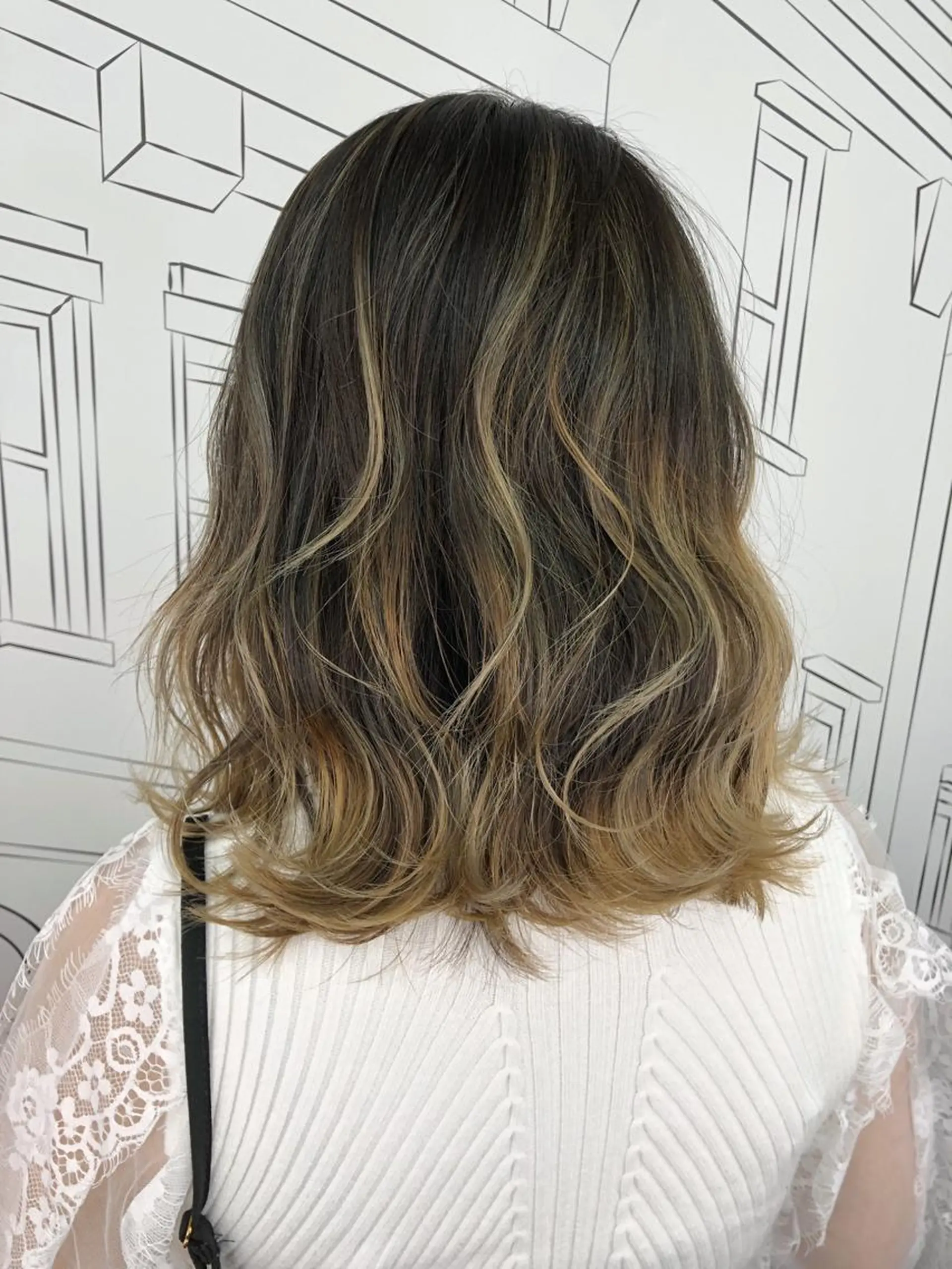 ミディアム カラー バレイヤージュ グラデーションカラー レイヤーカット レイヤー⭐️カラー ⭐️平川雅史のヘアスタイル