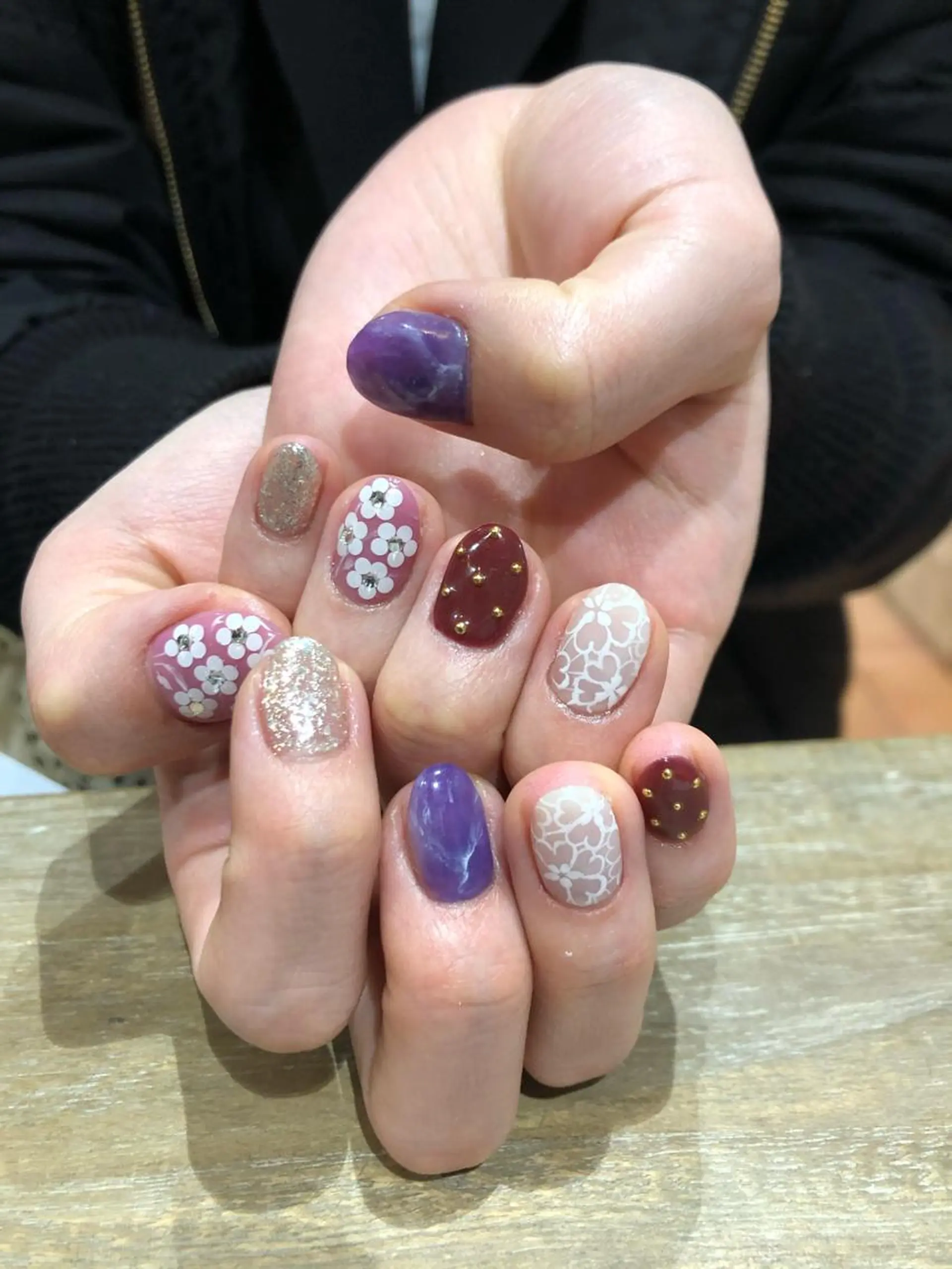 ネイル ハンドネイル Nest 三田のマツエク・マツパデザイン