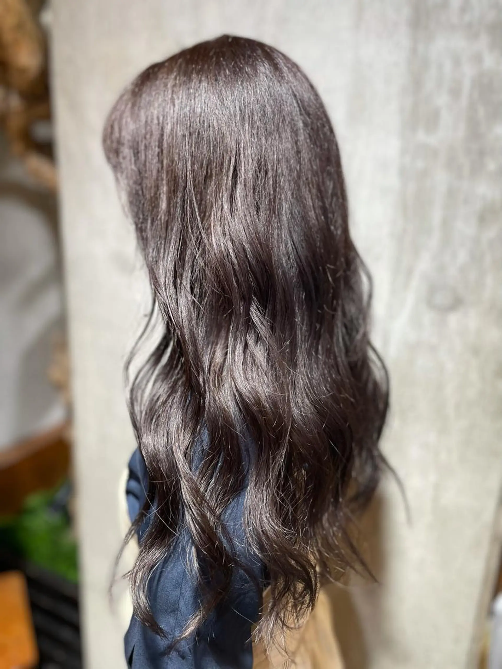 ロング アッシュ アッシュグレー ミストバング パープルカラー 髪質改善 カット ヘアカラー トリートメント 吉川 舞雪のマツエク・マツパデザイン