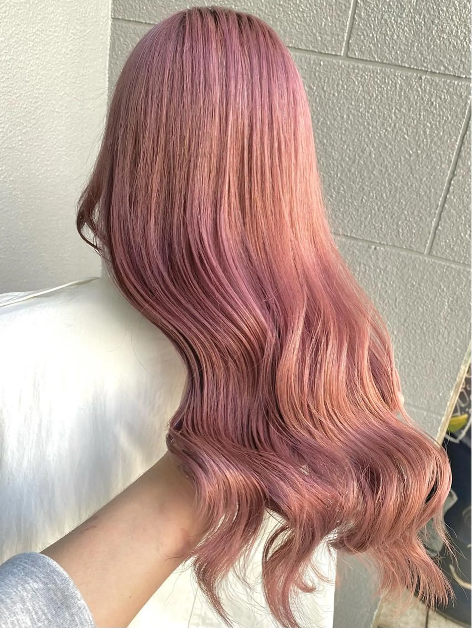 ロング カラー ハイトーンカラー ピンクカラー ヘアカラー トリートメント ヘアセット 💘カラー特化美容師 尾崎拓己のヘアスタイル