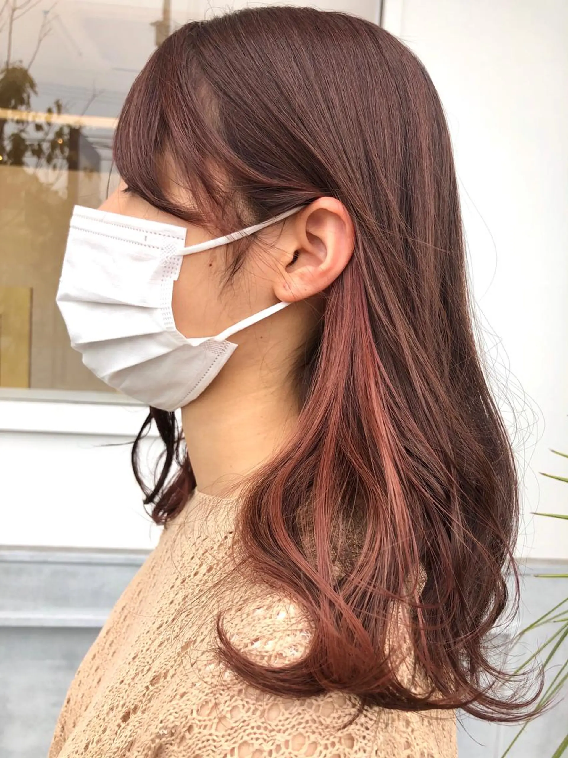 カラー ベージュカラー イヤリングカラー ピンクカラー ピンクベージュ 三村 桜生のヘアスタイル