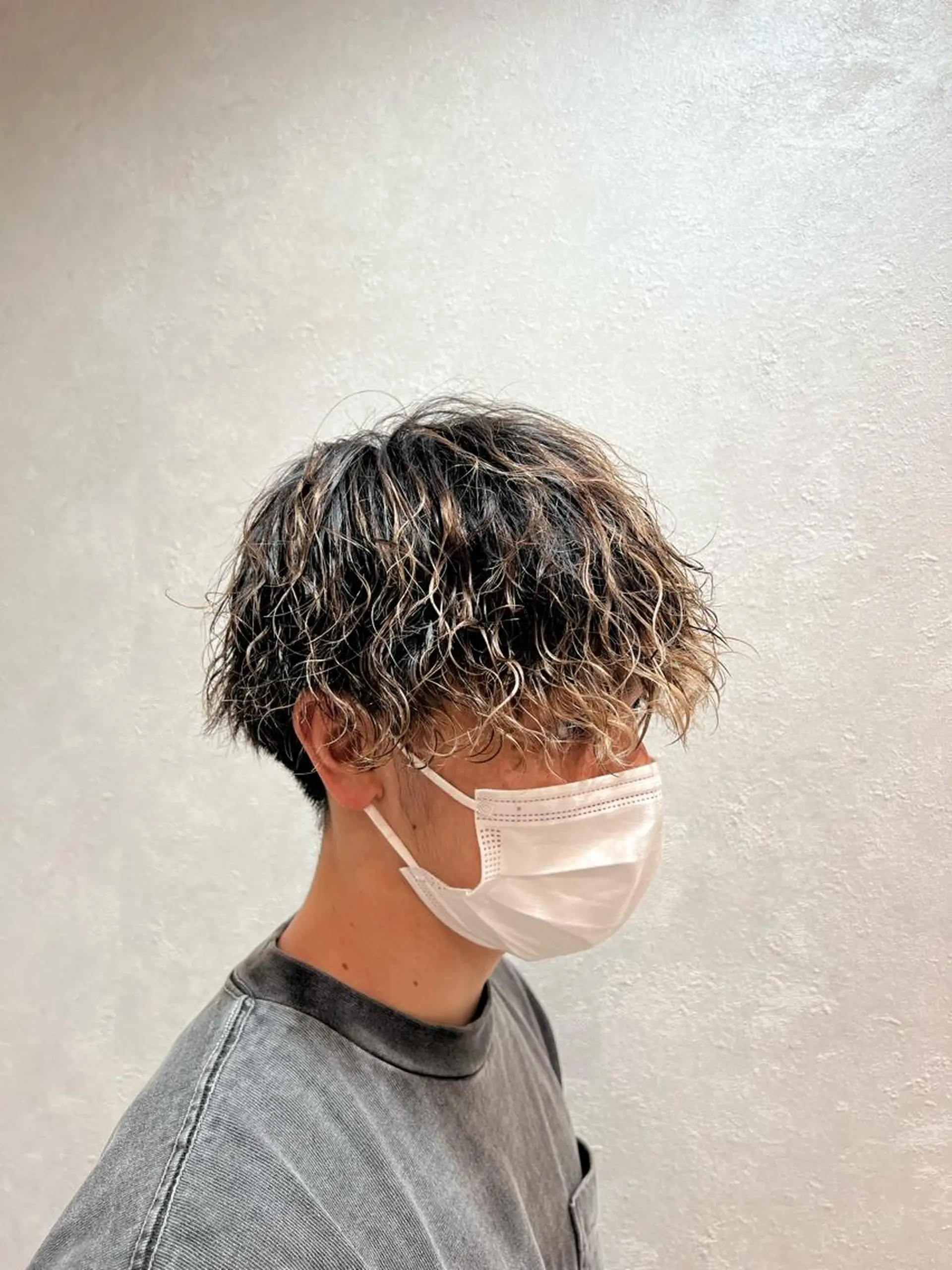 カラー パーマ メンズ フェードカット メンズパーマ スキンフェード 波巻きパーマ スパイラルパーマ Camishi所属・瀬野凌介/メンズ カット/パーマのヘアスタイル