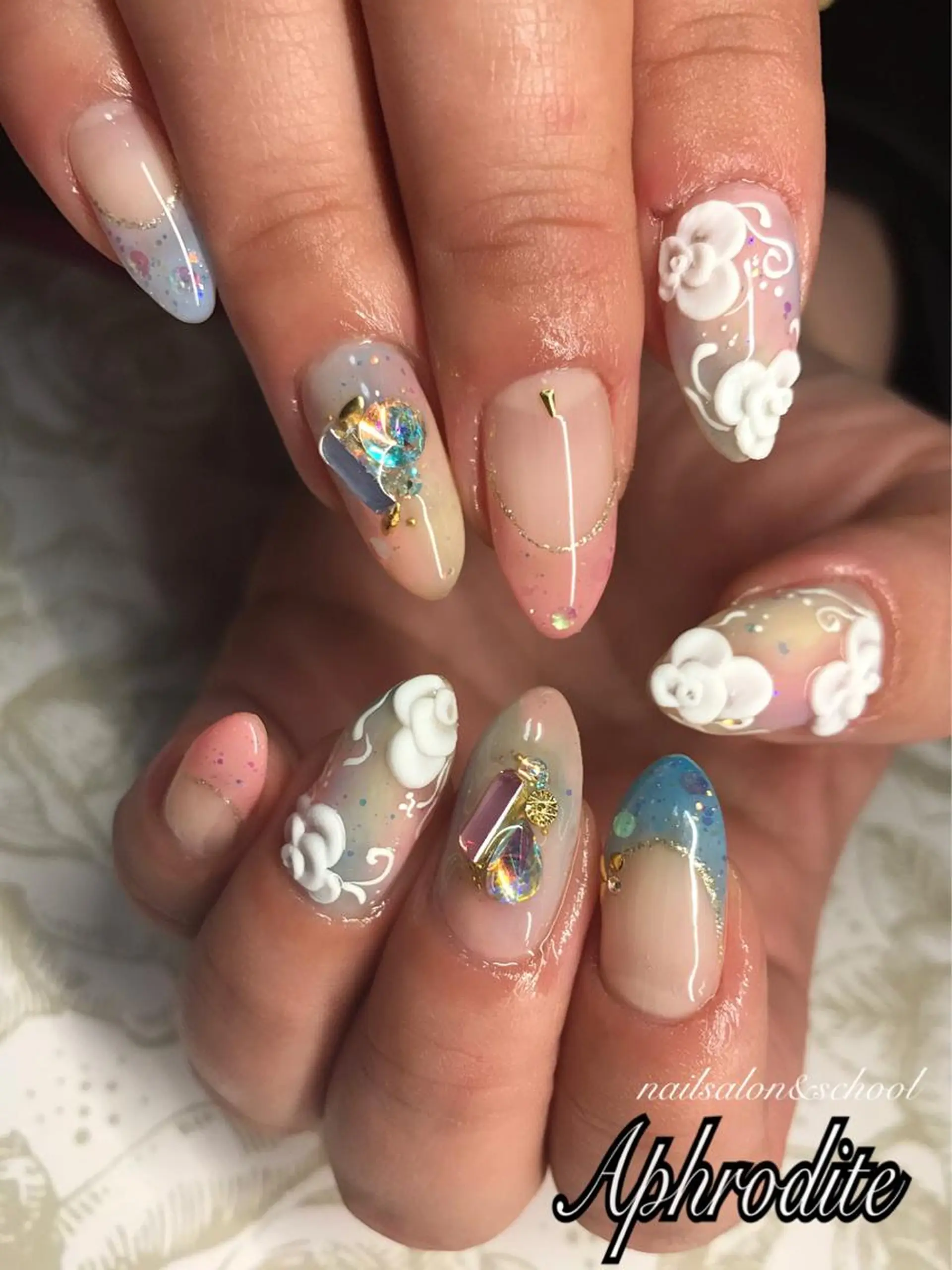 ネイル APHRODITE Nagisaのネイルデザイン